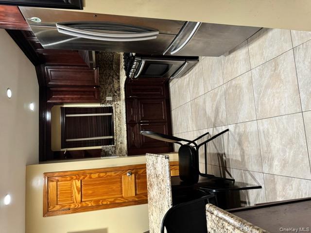 #10 photo, 17311 Booth Memorial Avenue, كوينز Fresh Meadows , NY 11365