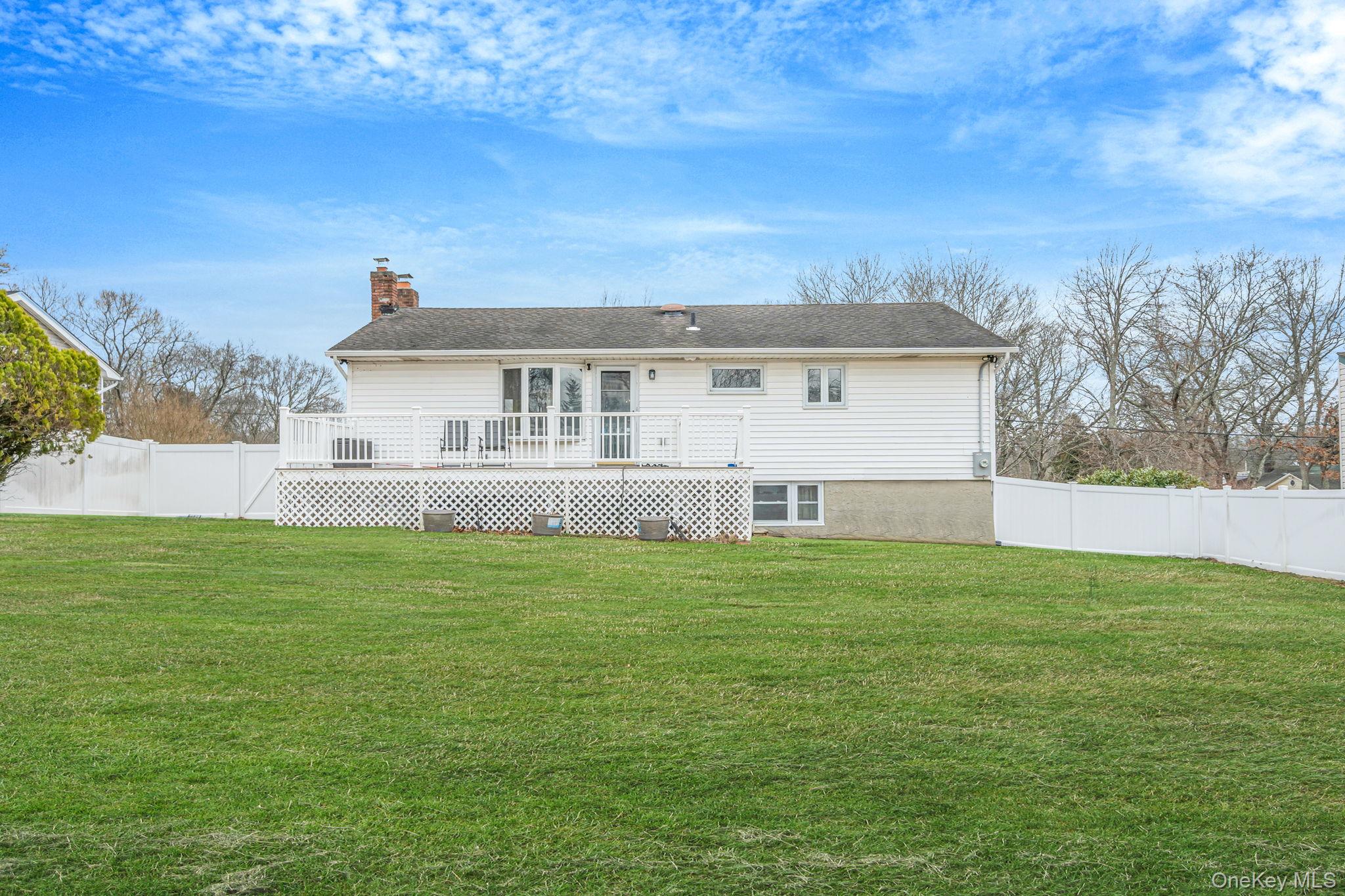 #15 photo, 73 Parnell Drive, 롱 아일랜드 Smithtown , NY 11787