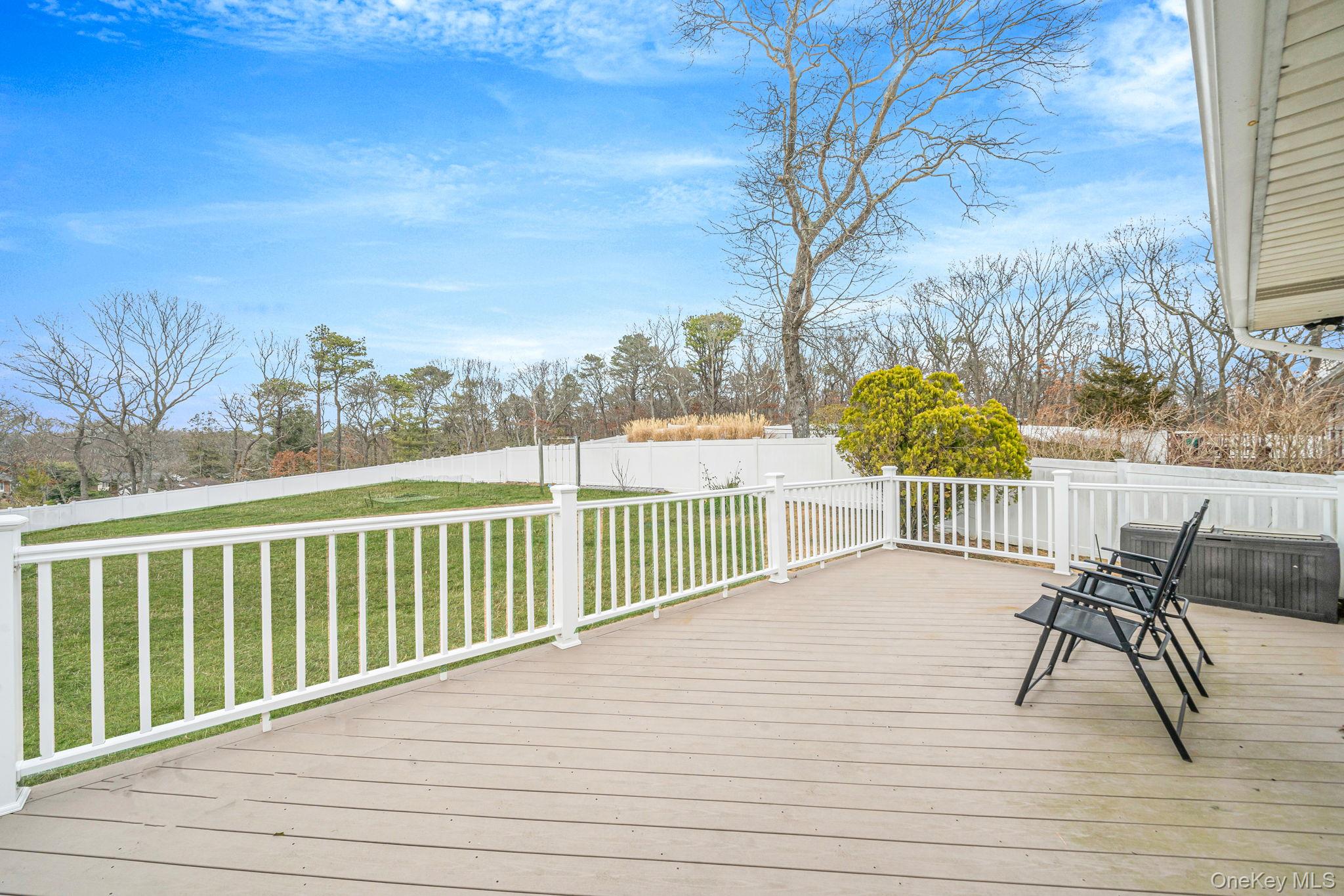 #16 photo, 73 Parnell Drive, 롱 아일랜드 Smithtown , NY 11787