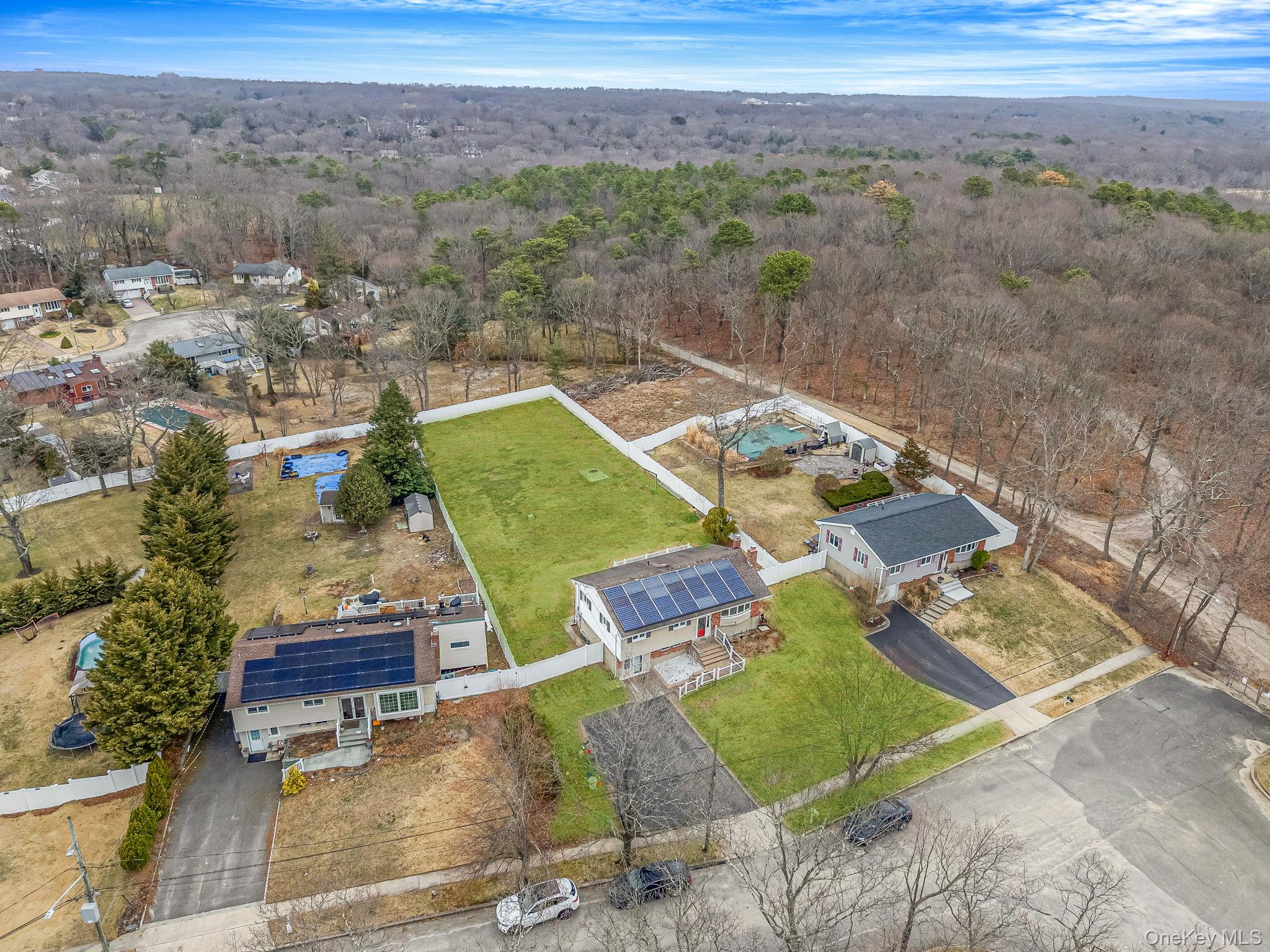 #3 photo, 73 Parnell Drive, 롱 아일랜드 Smithtown , NY 11787