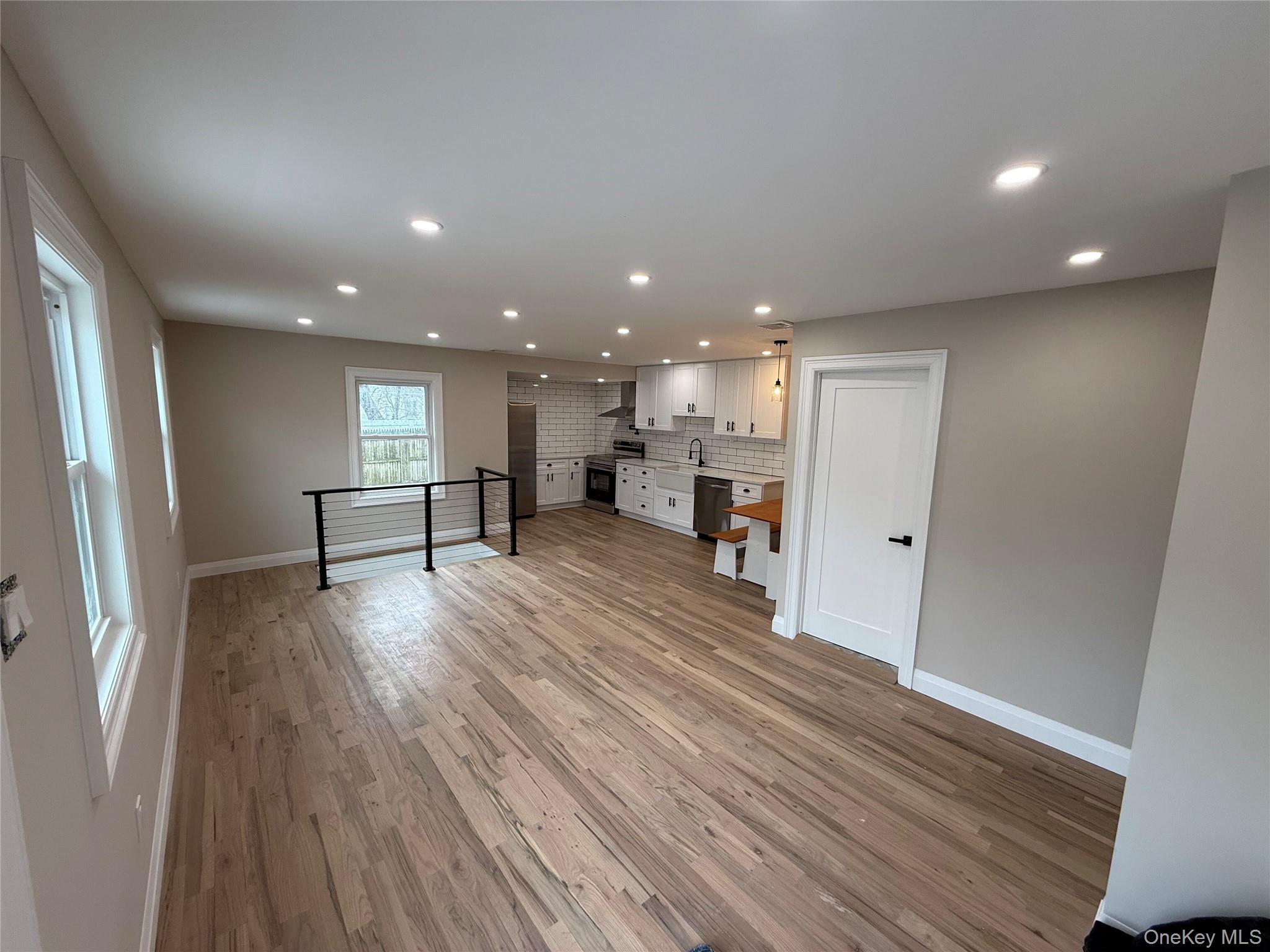 #3 photo, 30 Shell Road, Саффолк ‖ Rocky Point , NY 11778