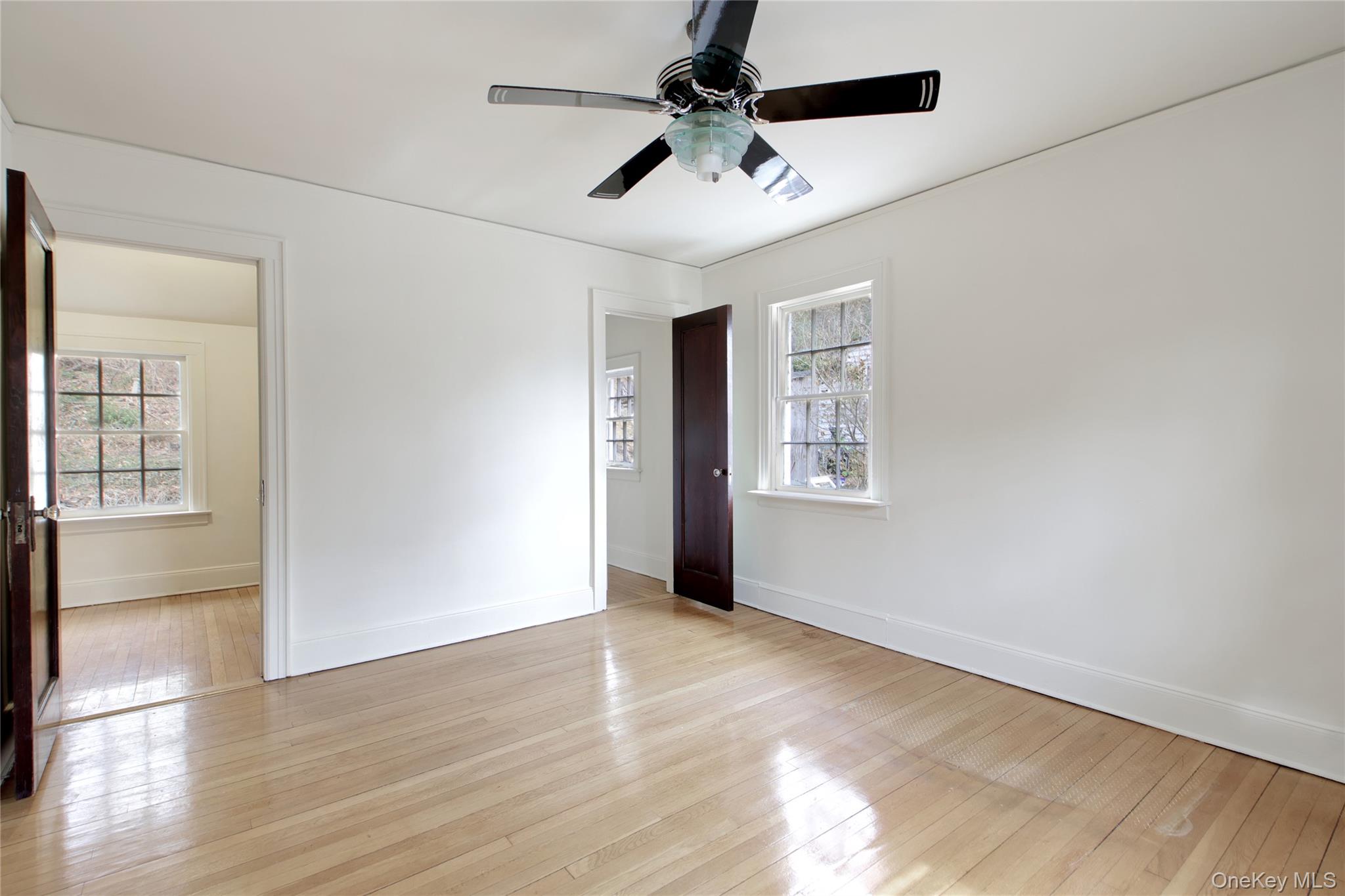 #13 photo, 1613 Northern Boulevard, Нассау ‖ Roslyn , NY 11576