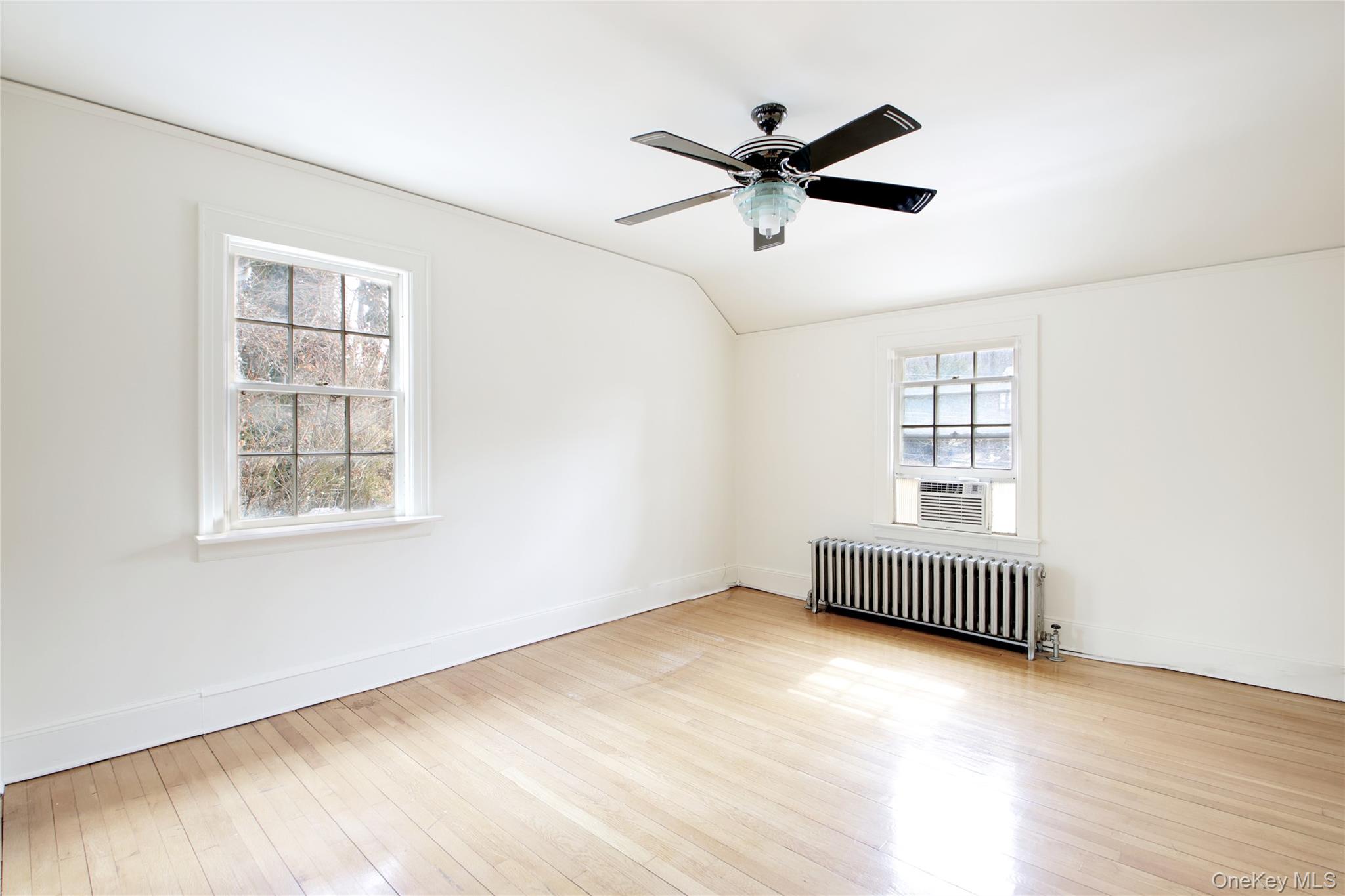 #15 photo, 1613 Northern Boulevard, Нассау ‖ Roslyn , NY 11576