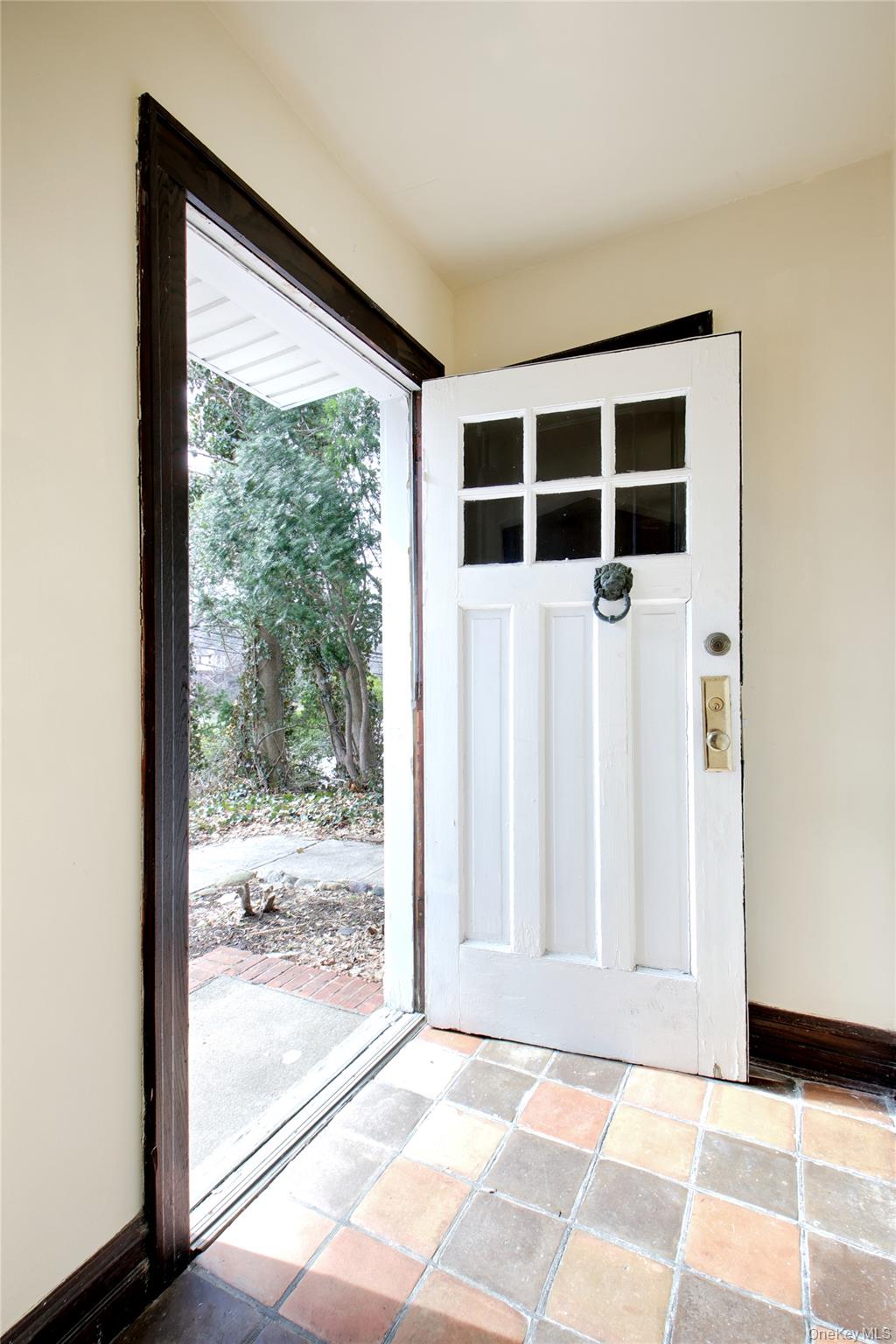 #2 photo, 1613 Northern Boulevard, Нассау ‖ Roslyn , NY 11576