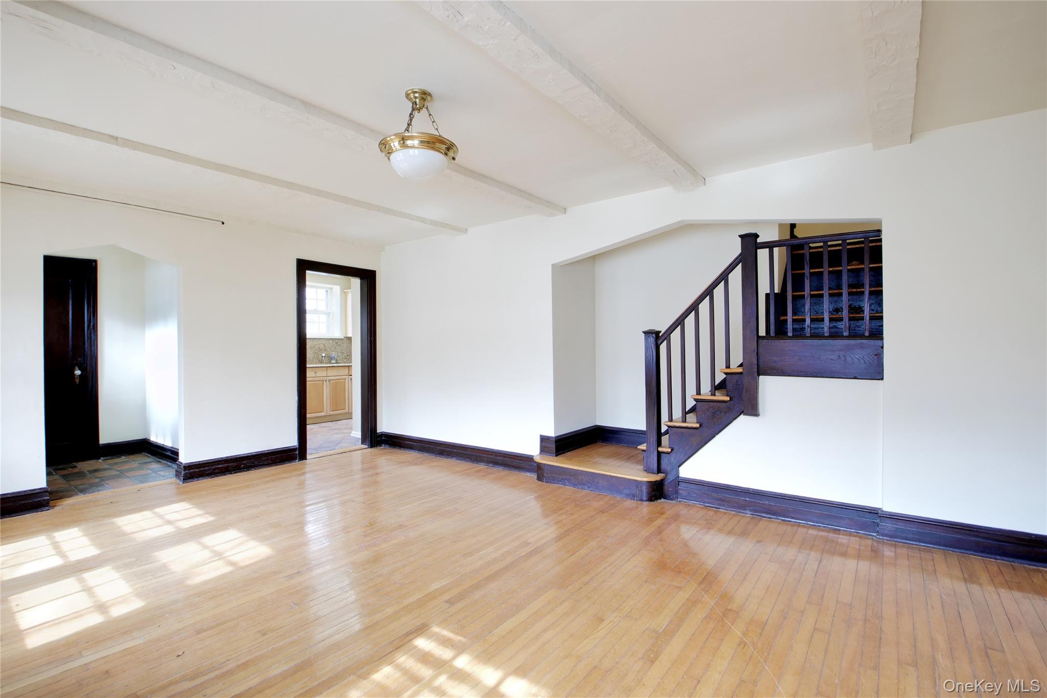 #3 photo, 1613 Northern Boulevard, Нассау ‖ Roslyn , NY 11576