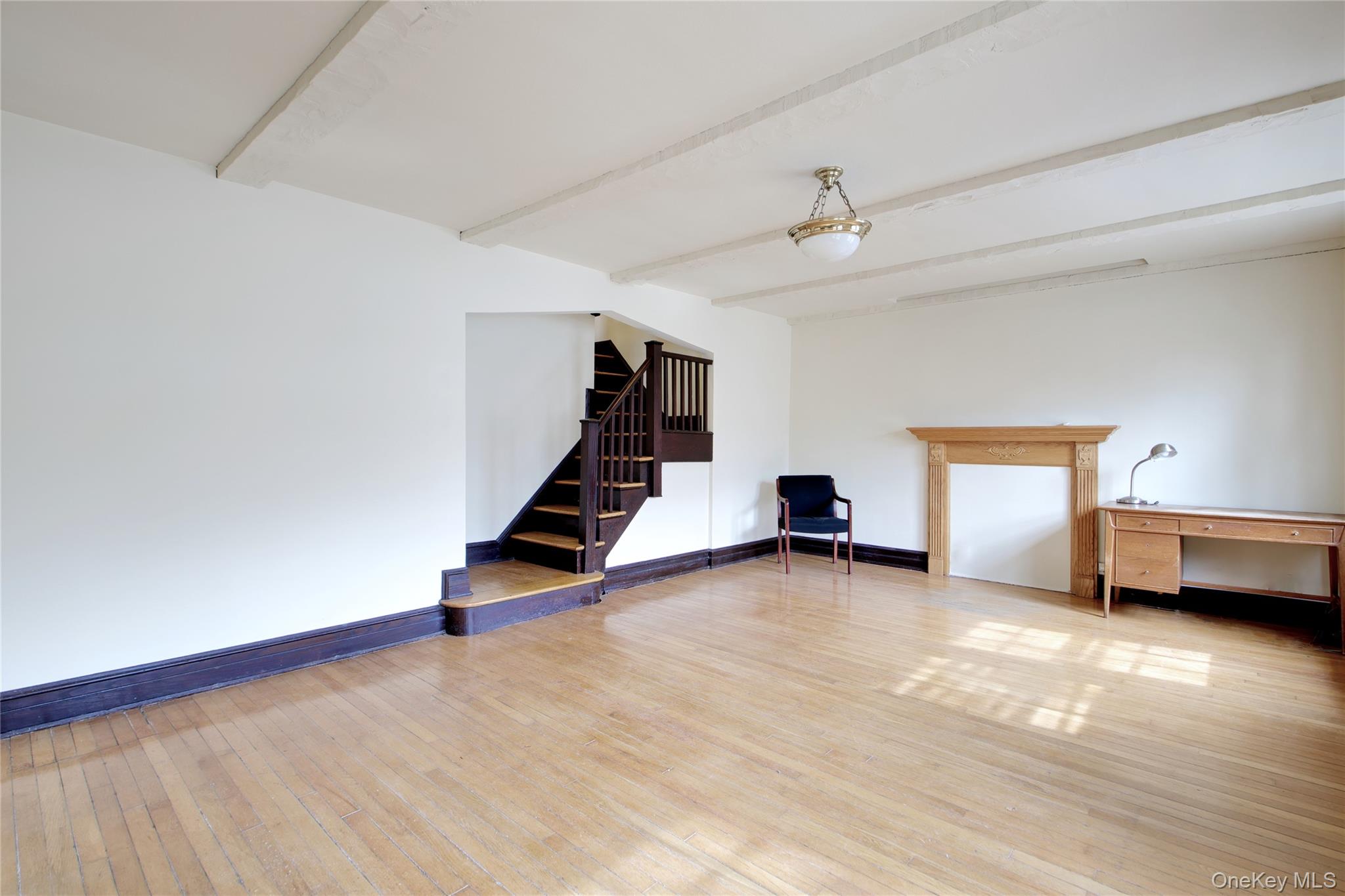 #7 photo, 1613 Northern Boulevard, Нассау ‖ Roslyn , NY 11576