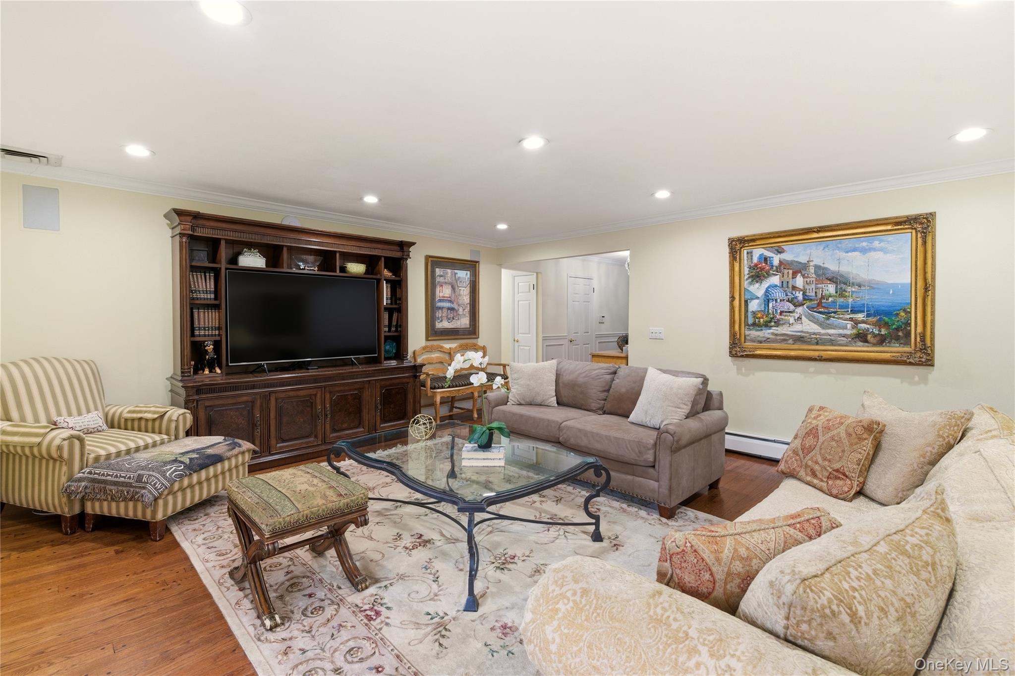 #17 photo, 23 Astro Place, Dix Hills , NY 11746