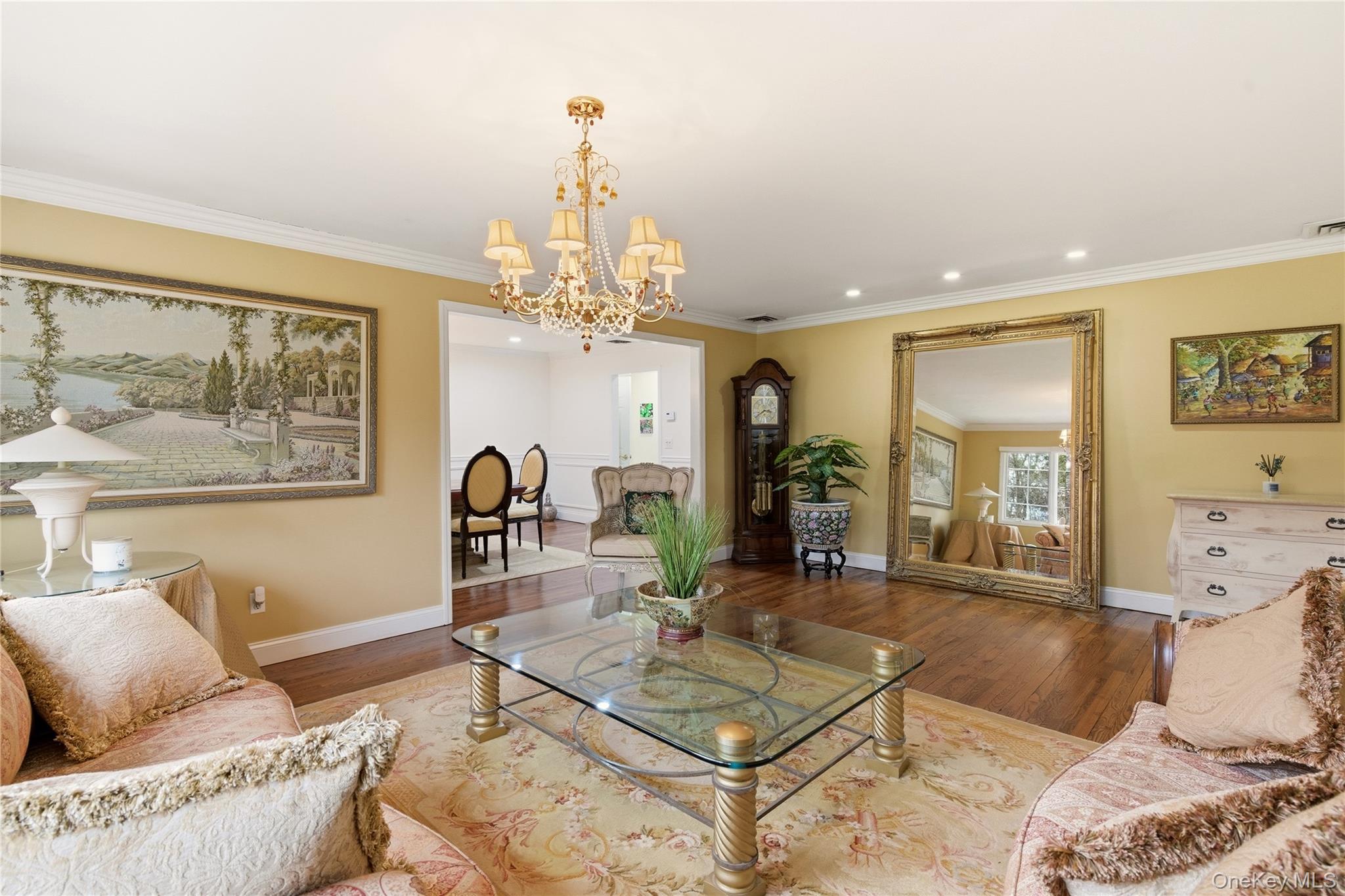 #7 photo, 23 Astro Place, Dix Hills , NY 11746