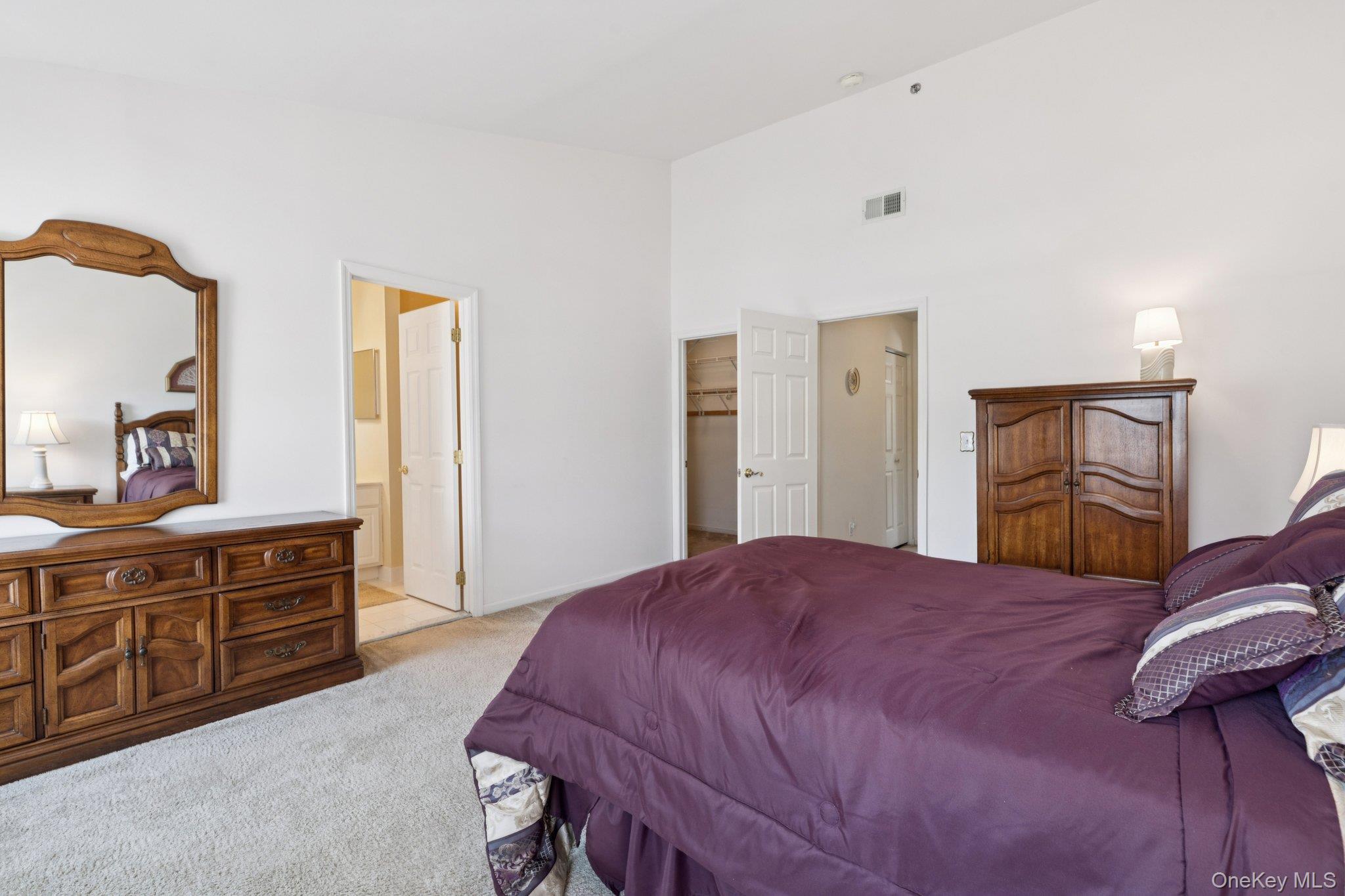 #15 photo, 4 Commodore Circle, 롱 아일랜드 Port Jefferson Station , NY 11776