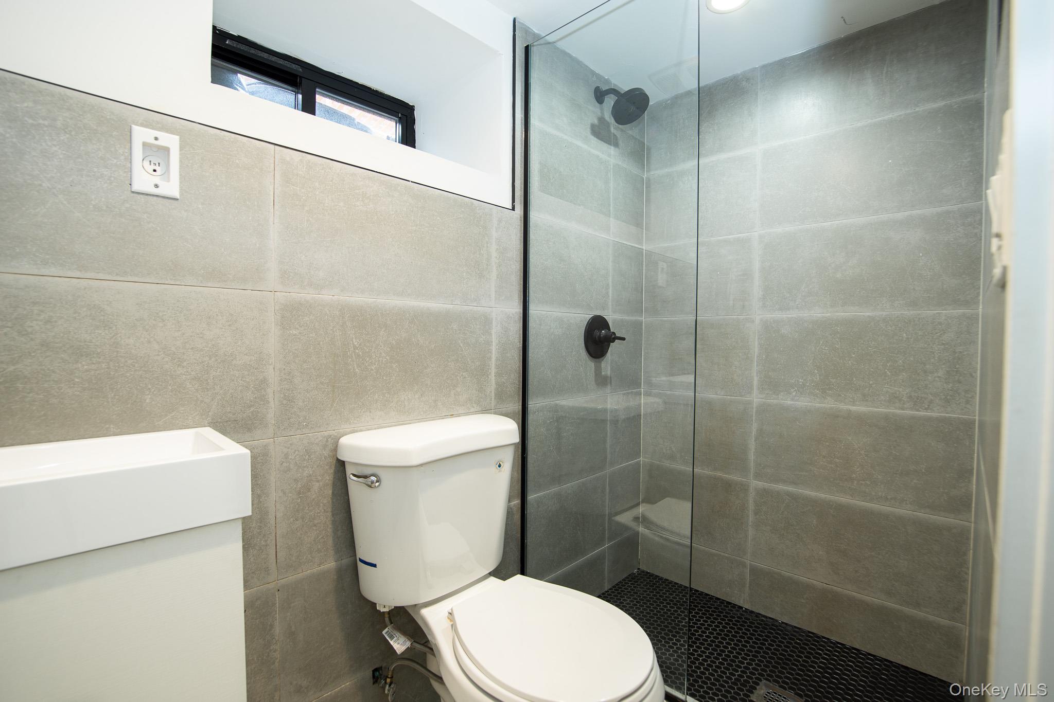 #15 photo, 445 E 46th Street, Brooklyn , NY 11203