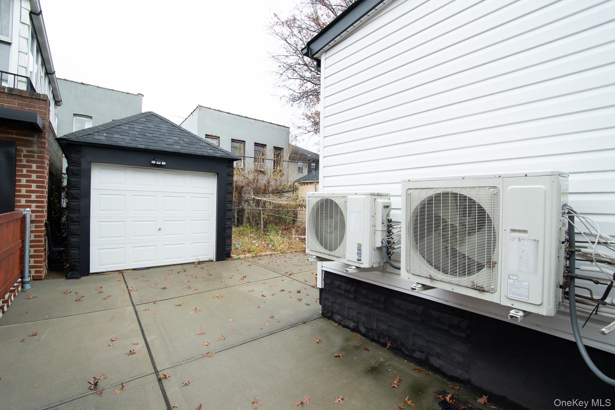 #19 photo, 445 E 46th Street, Brooklyn , NY 11203