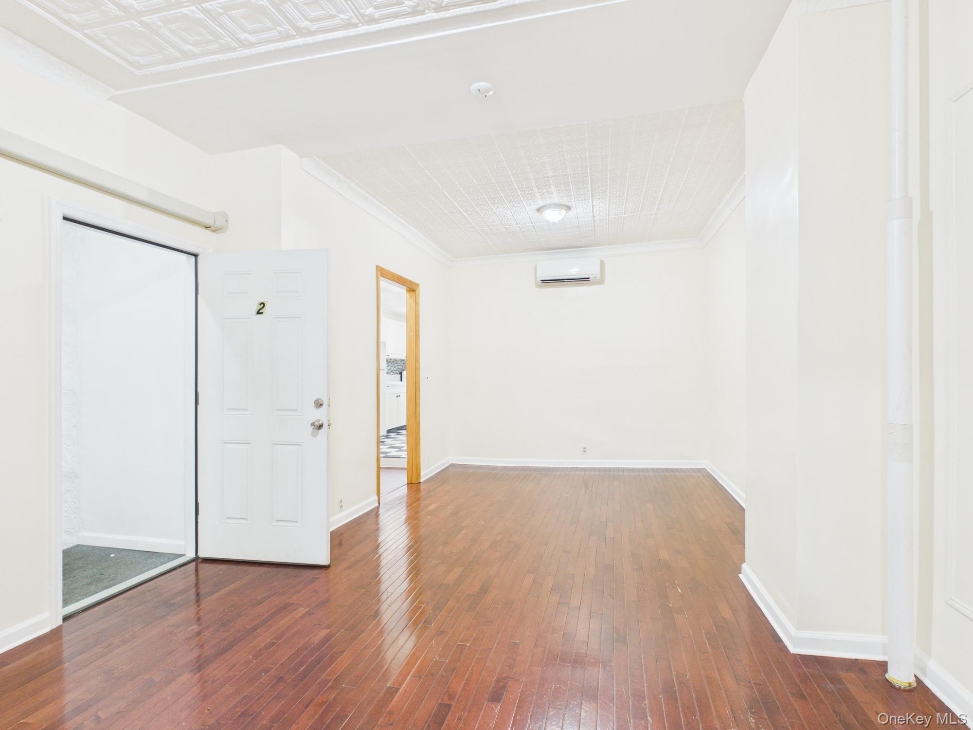 #14 photo, 2309 Westchester Avenue, ब्रोंक्स Bronx , NY 10462