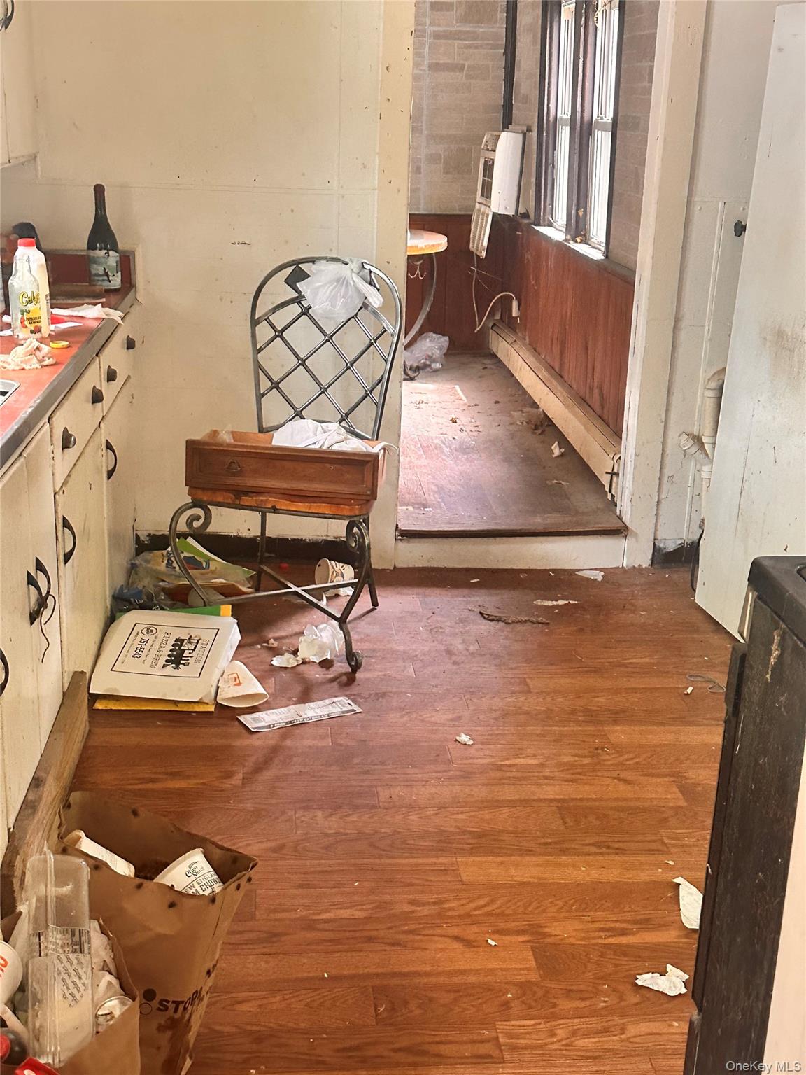 #12 photo, 140 Main Street, سوفولك East Setauket , NY 11733