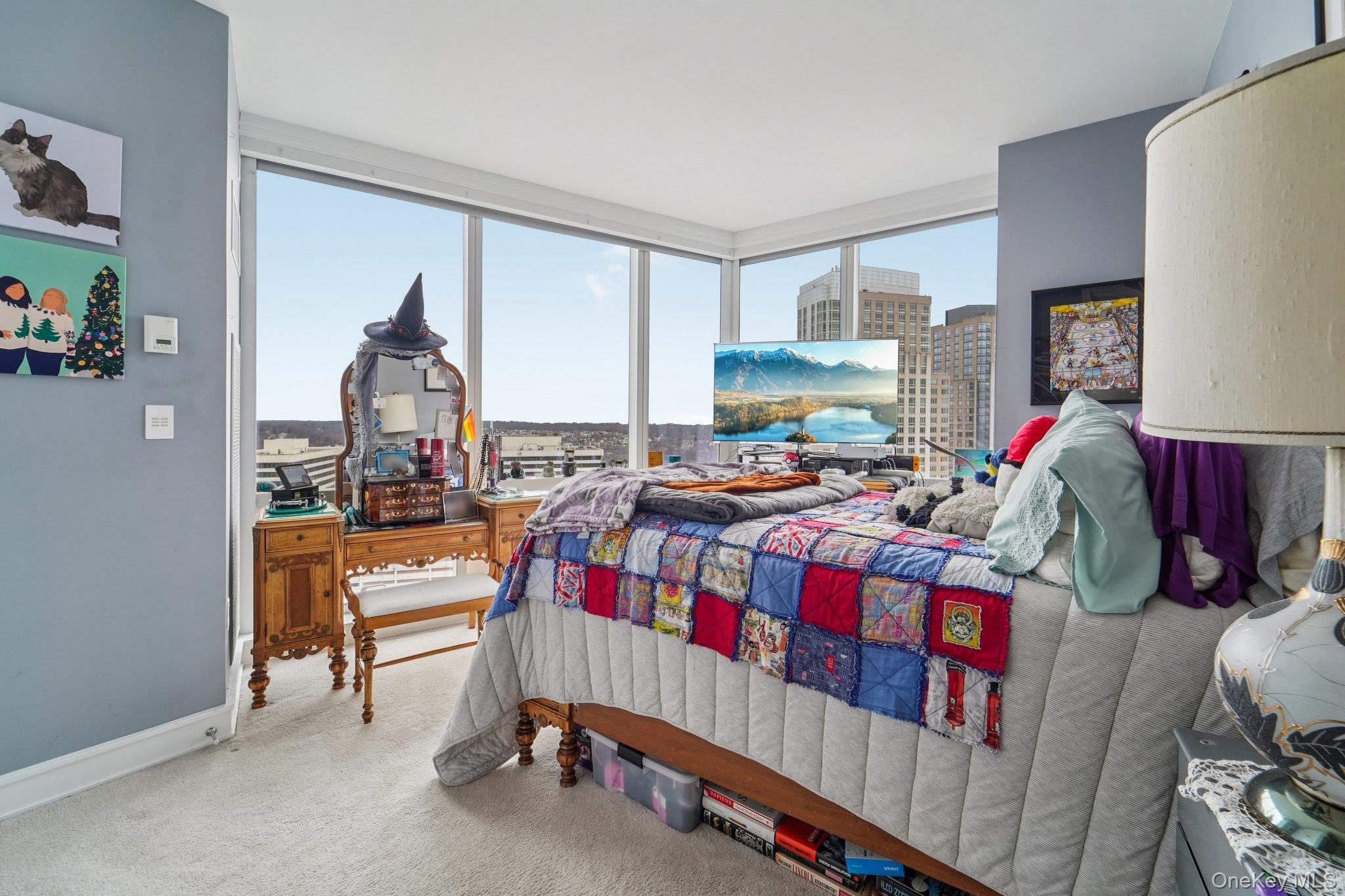 #13 photo, 1 Renaissance Square, White Plains , NY 10601