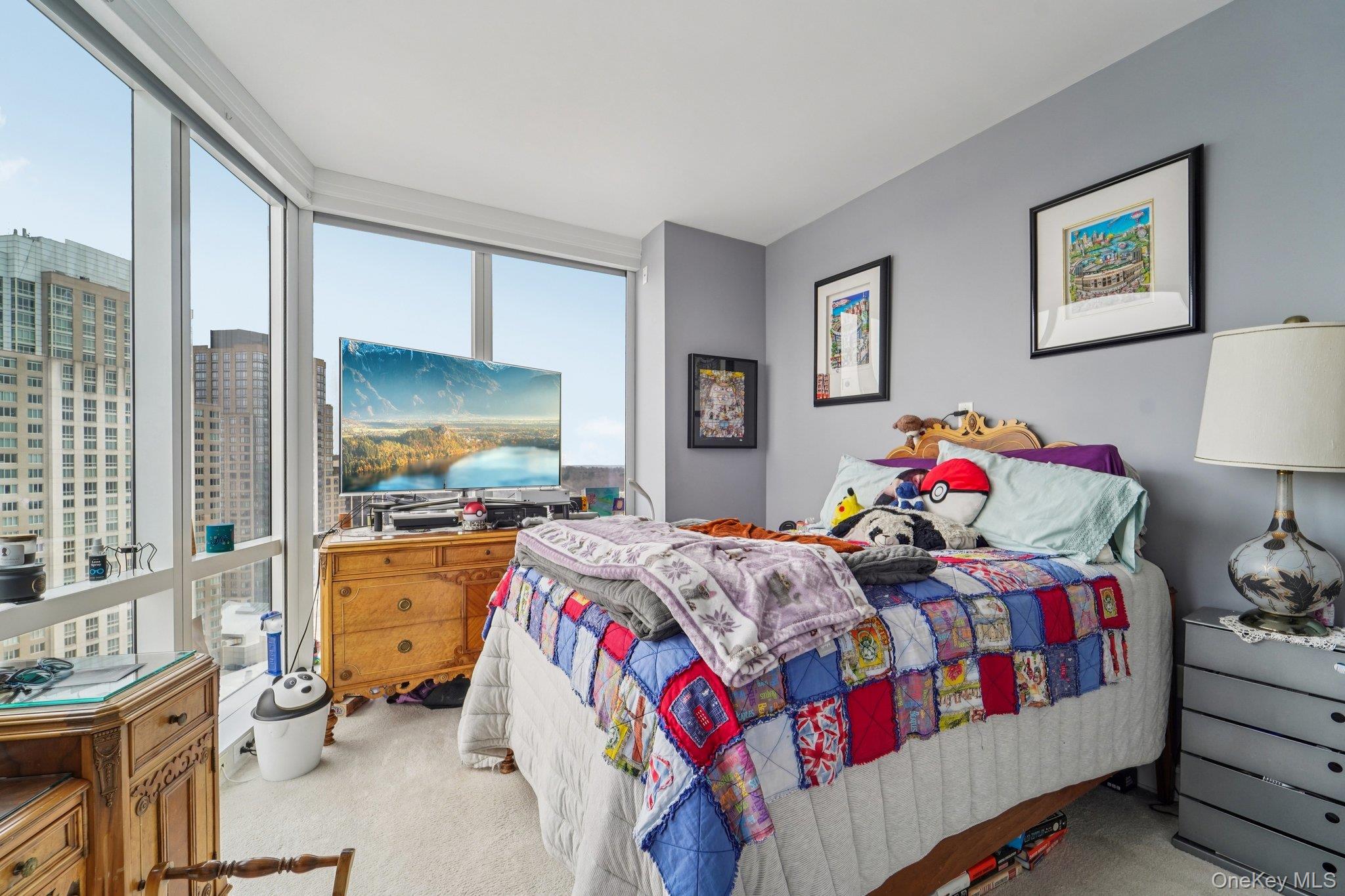 #14 photo, 1 Renaissance Square, White Plains , NY 10601