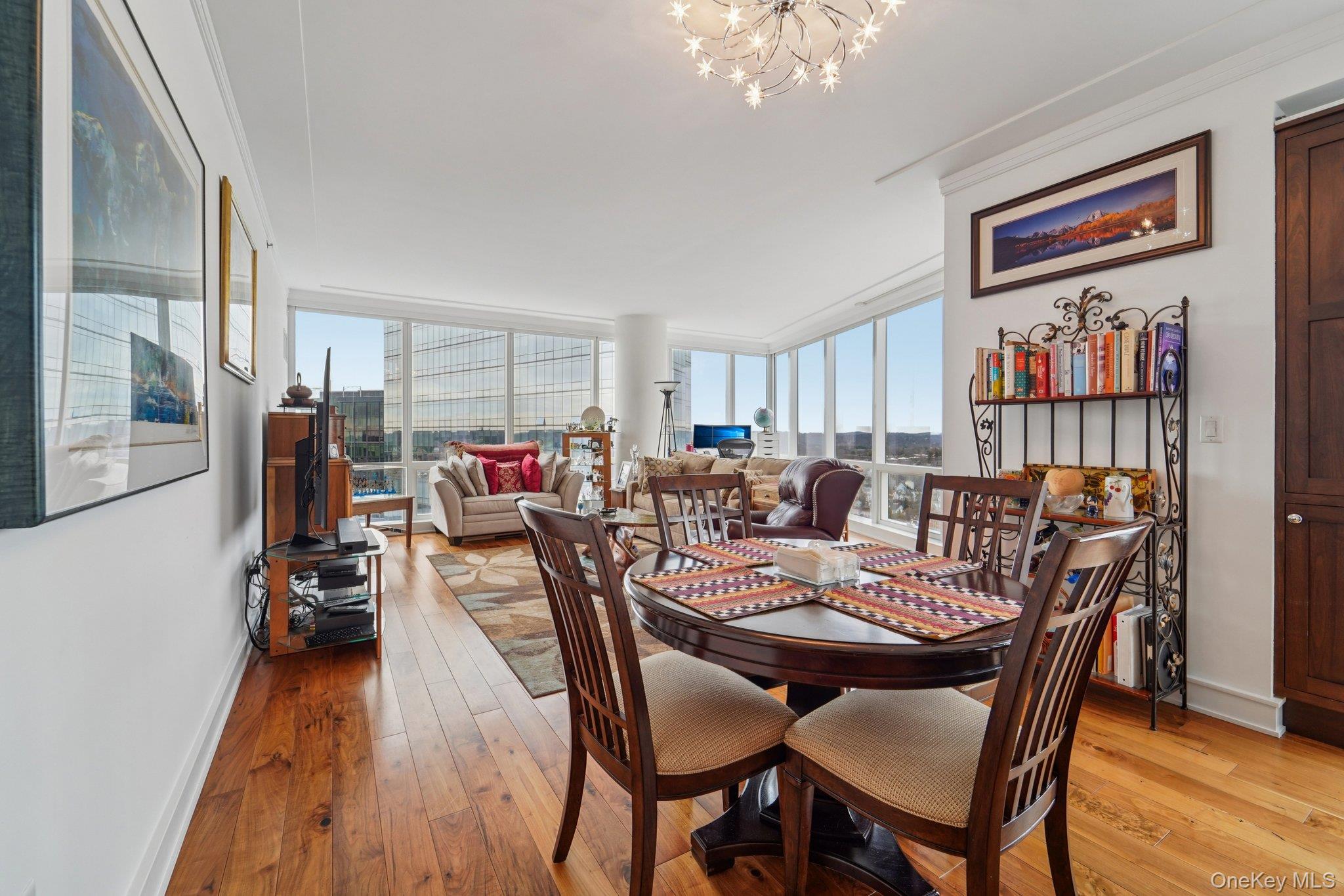 #3 photo, 1 Renaissance Square, White Plains , NY 10601