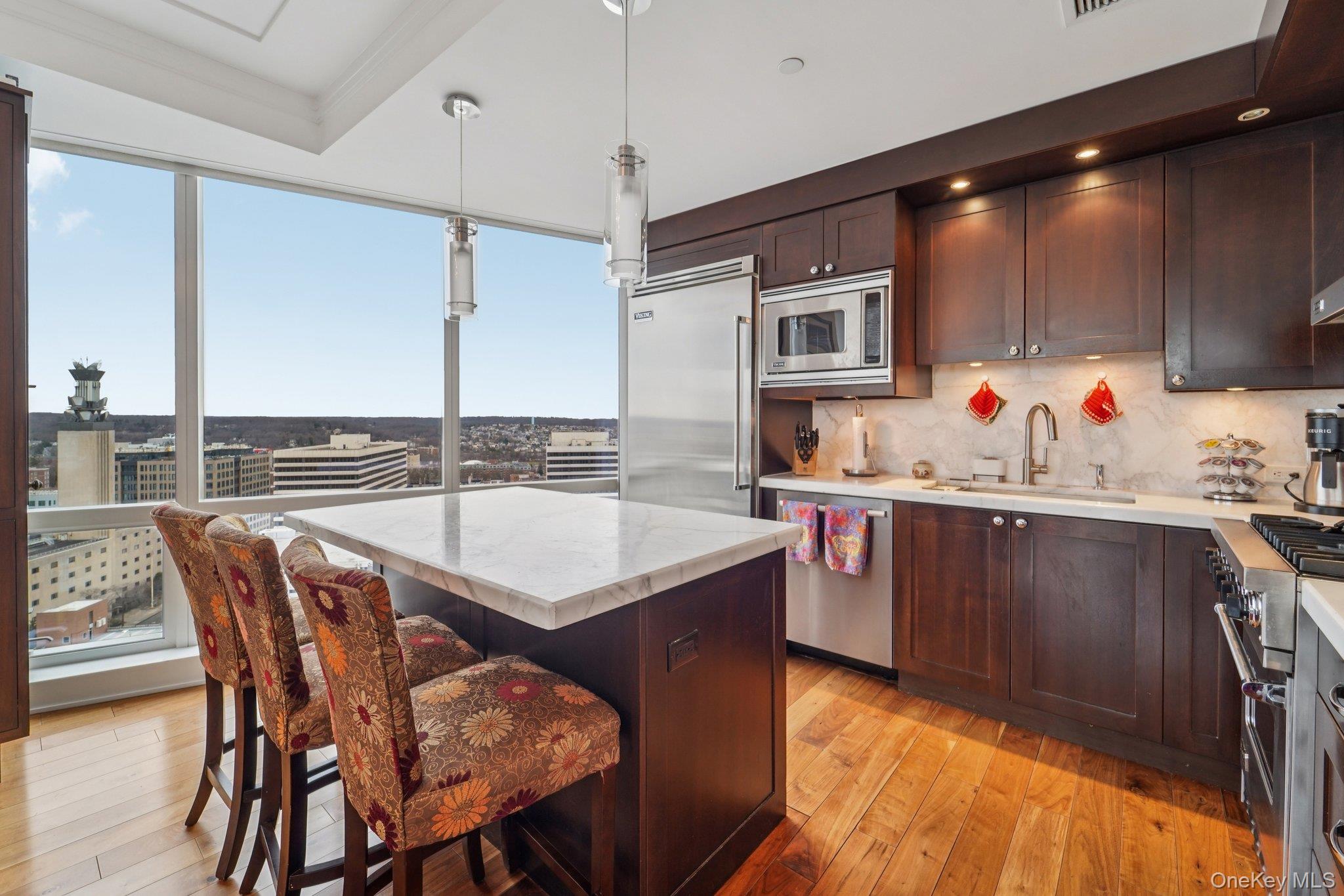 #5 photo, 1 Renaissance Square, White Plains , NY 10601