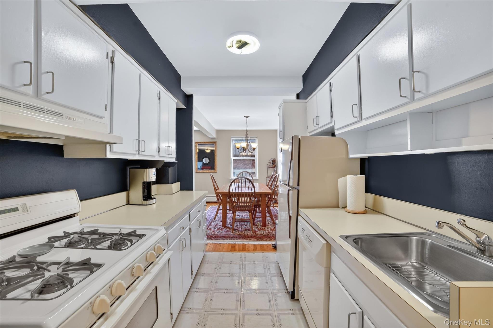 #14 photo, 120 E Hartsdale Avenue, Hartsdale , NY 10530