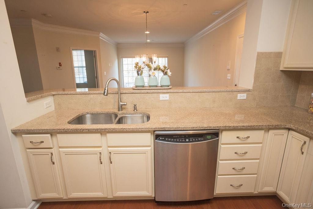 #13 photo, 919 Saratoga Lane, Fishkill , NY 12524