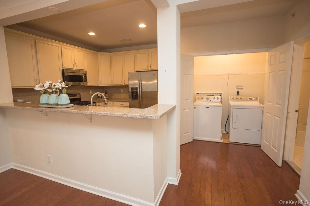 #15 photo, 919 Saratoga Lane, Fishkill , NY 12524