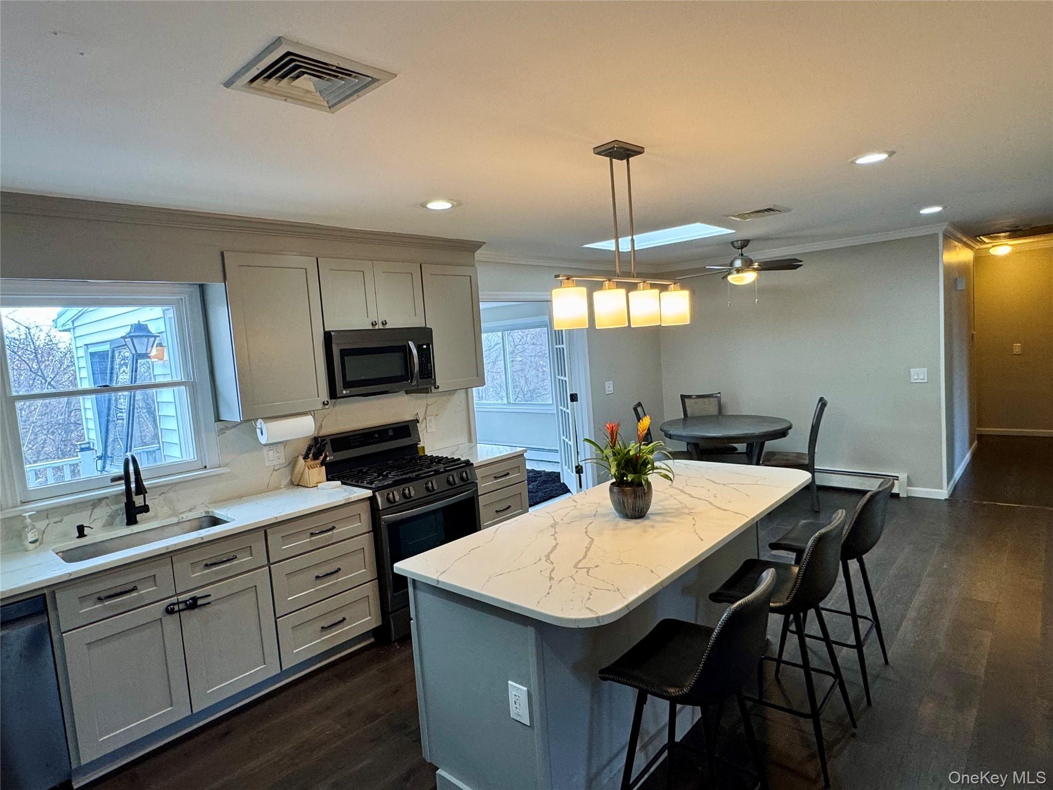 #4 photo, 6 Barclay Road, 뉴욕주 New Windsor , NY 12553