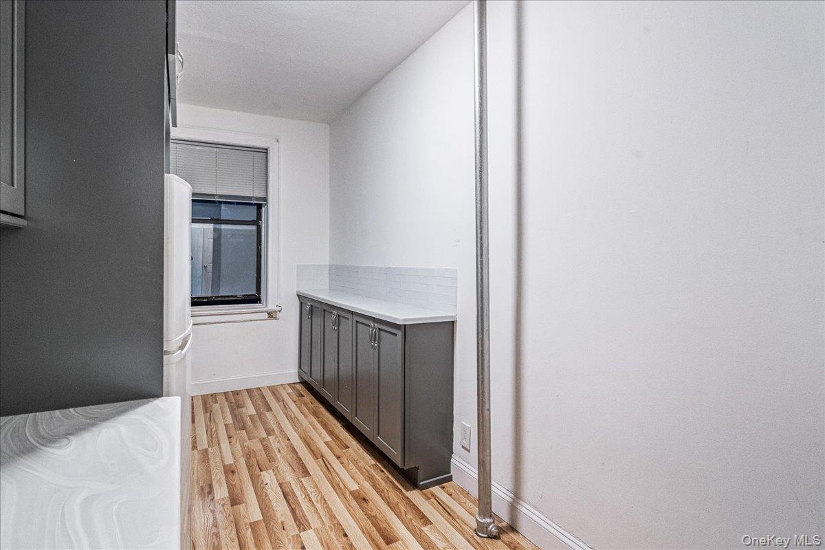 #8 photo, 61-40 Saunders, קווינס Rego Park , NY 11374