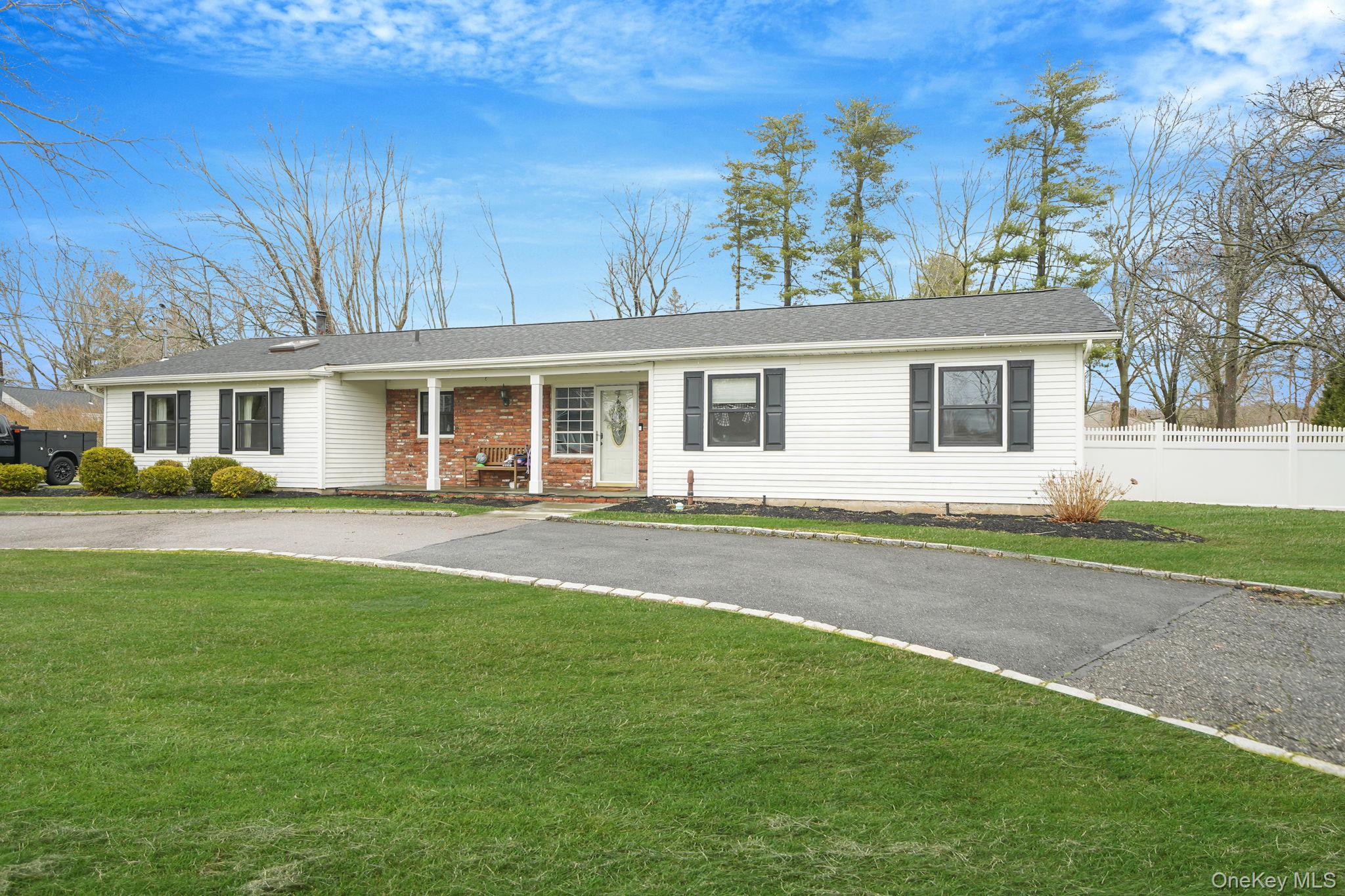 #2 photo, 15 Vee Jay Drive, Shoreham , NY 11786