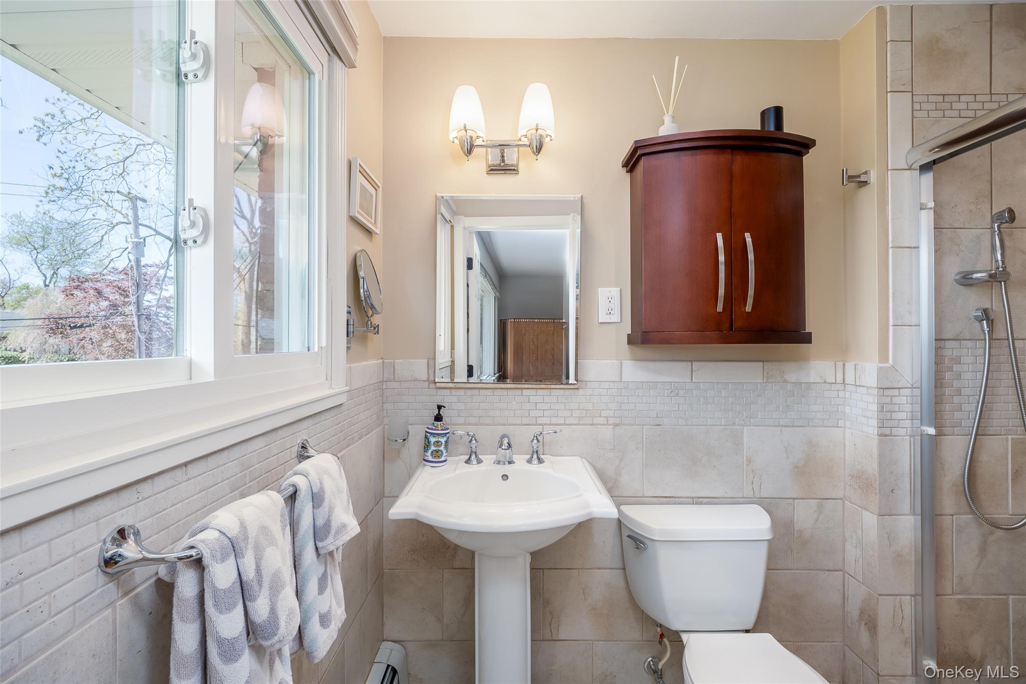 #15 photo, 4 Knoll Top Road, Stony Brook , NY 11790