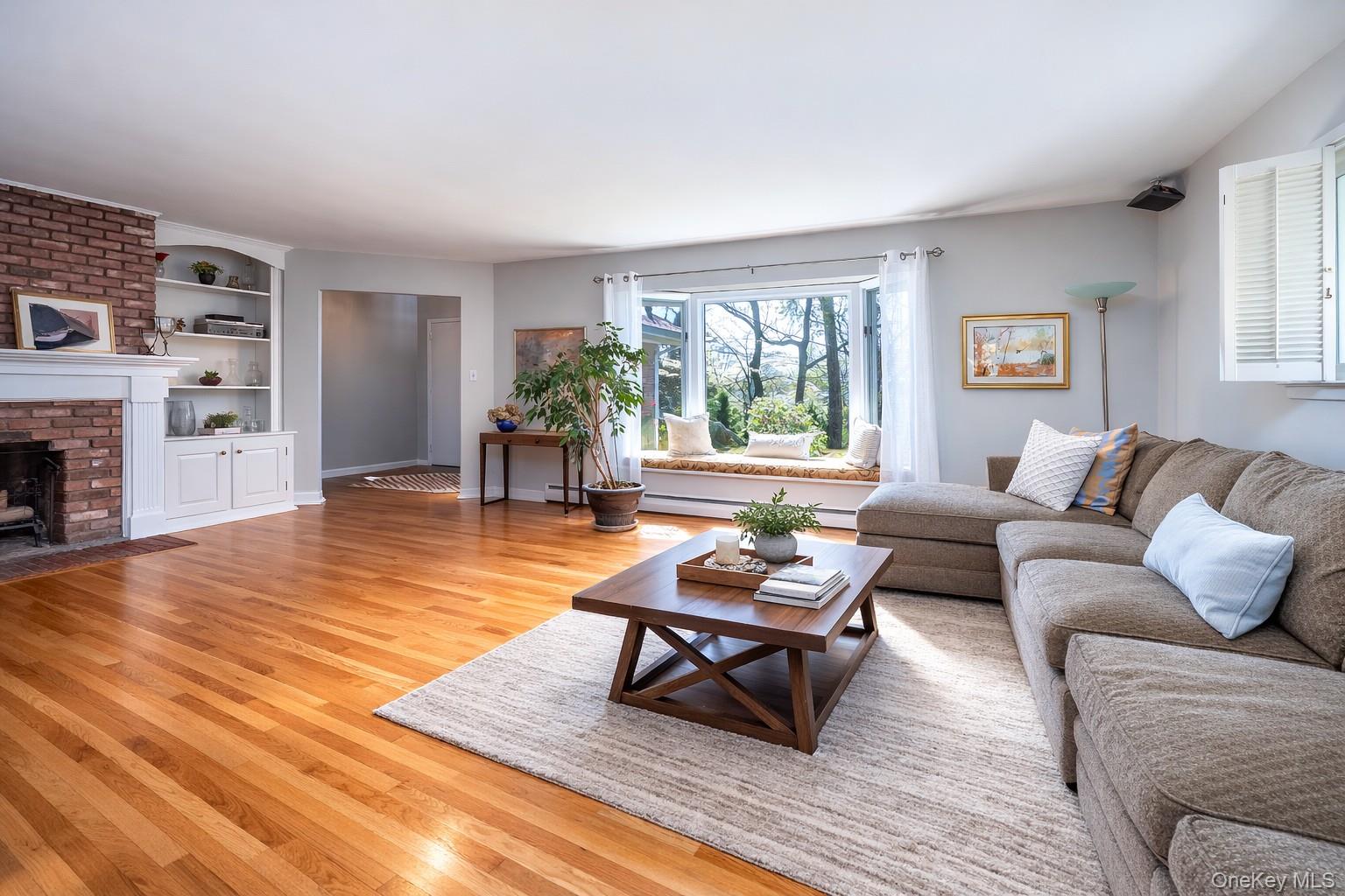 #5 photo, 4 Knoll Top Road, Stony Brook , NY 11790