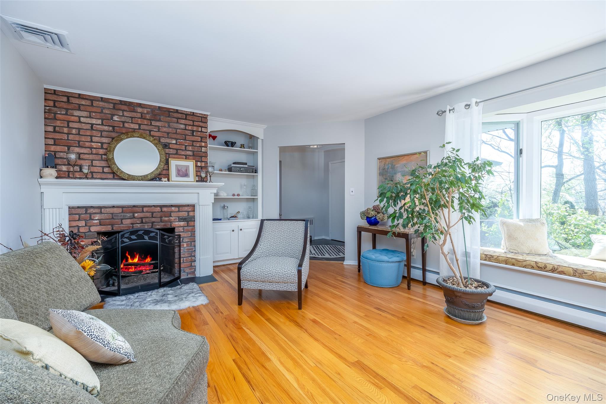 #6 photo, 4 Knoll Top Road, Stony Brook , NY 11790