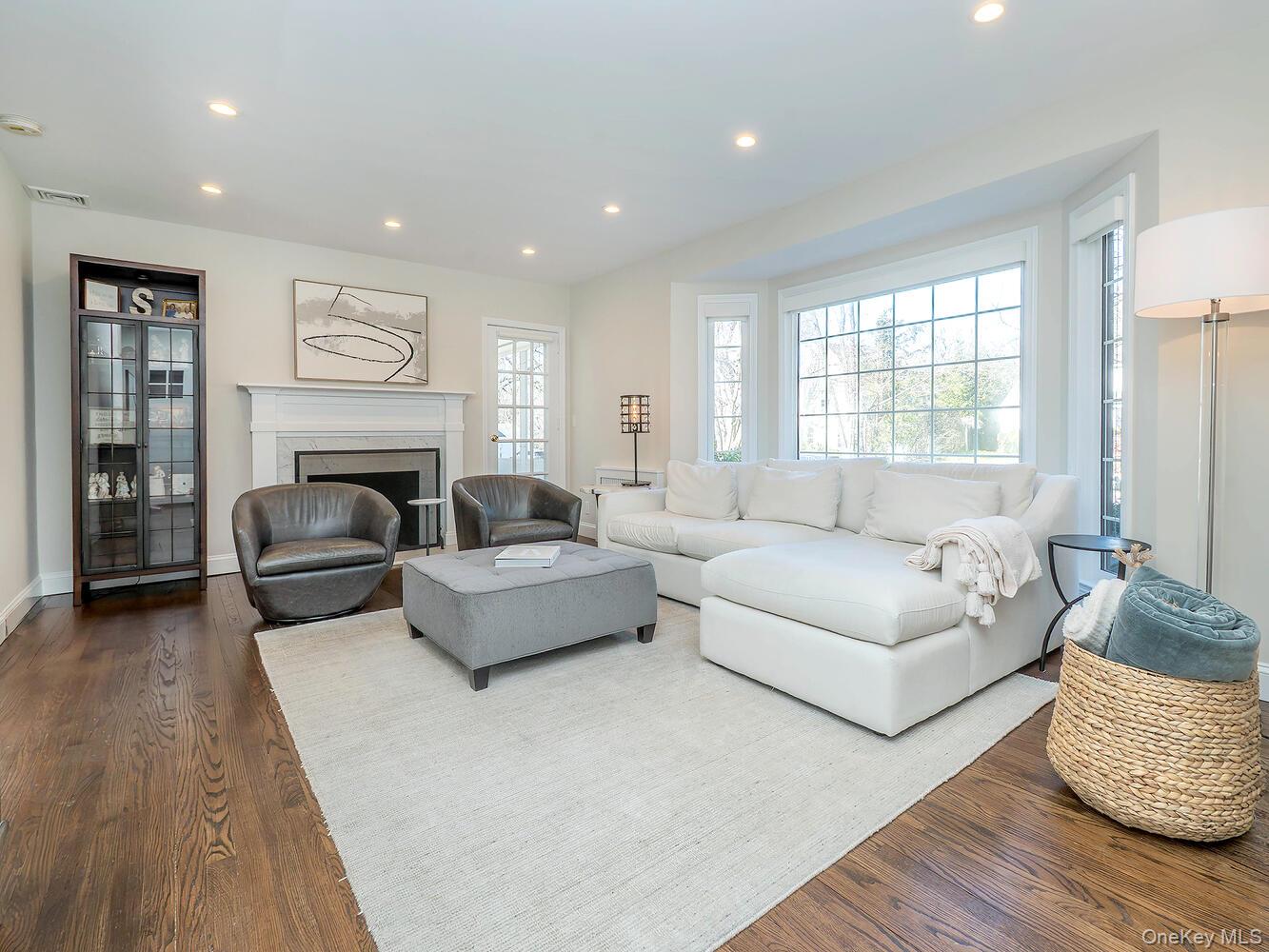 #5 photo, 2 Plymouth Road, Port Washington , NY 11050