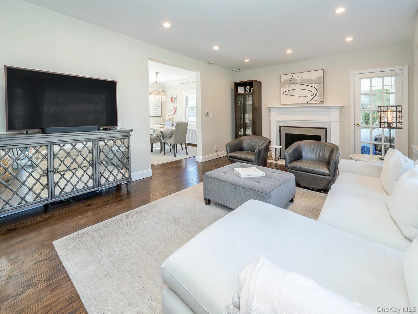 #7 photo, 2 Plymouth Road, Port Washington , NY 11050