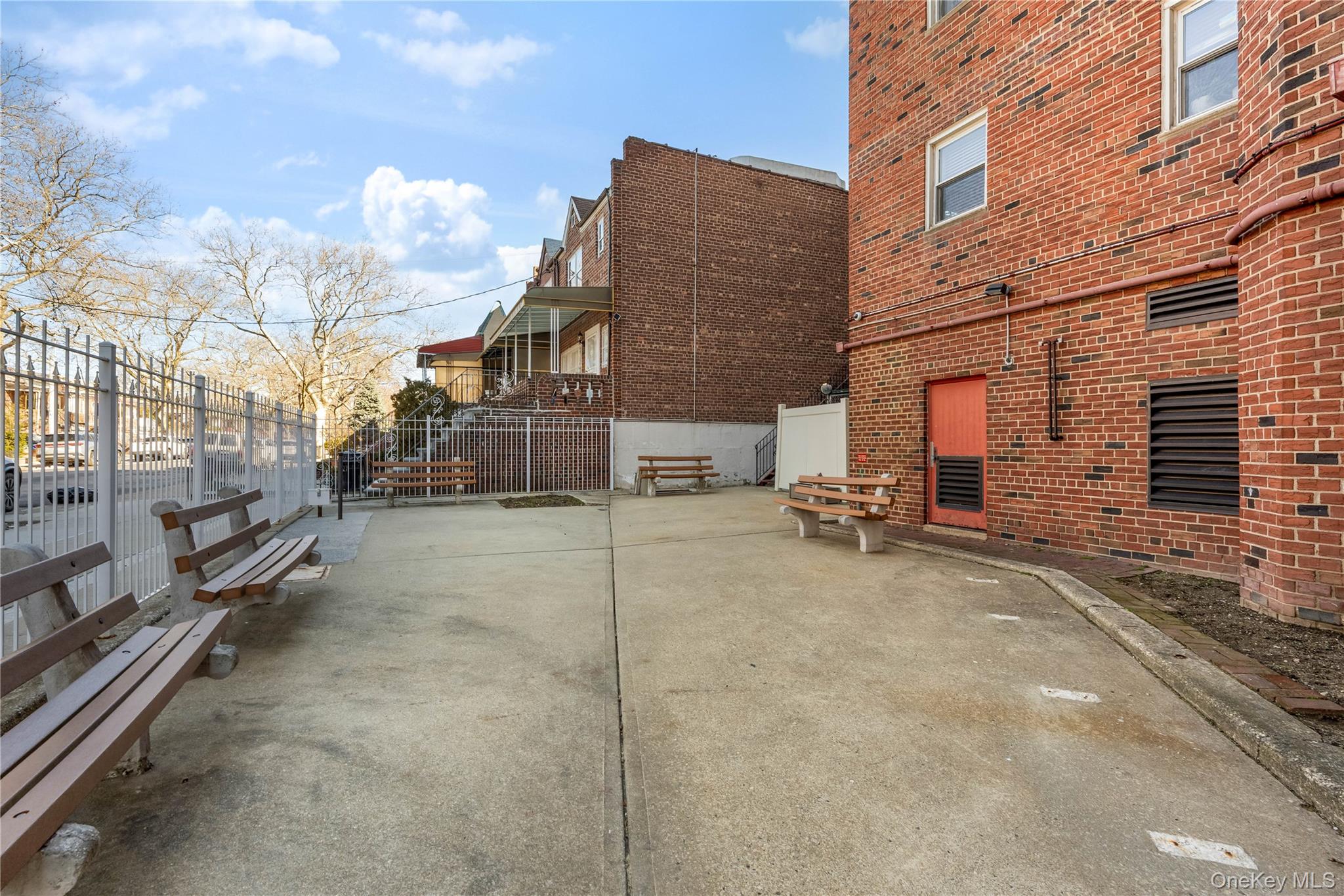 #13 photo, 2711 Avenue X, 布鲁克林 Brooklyn , NY 11235