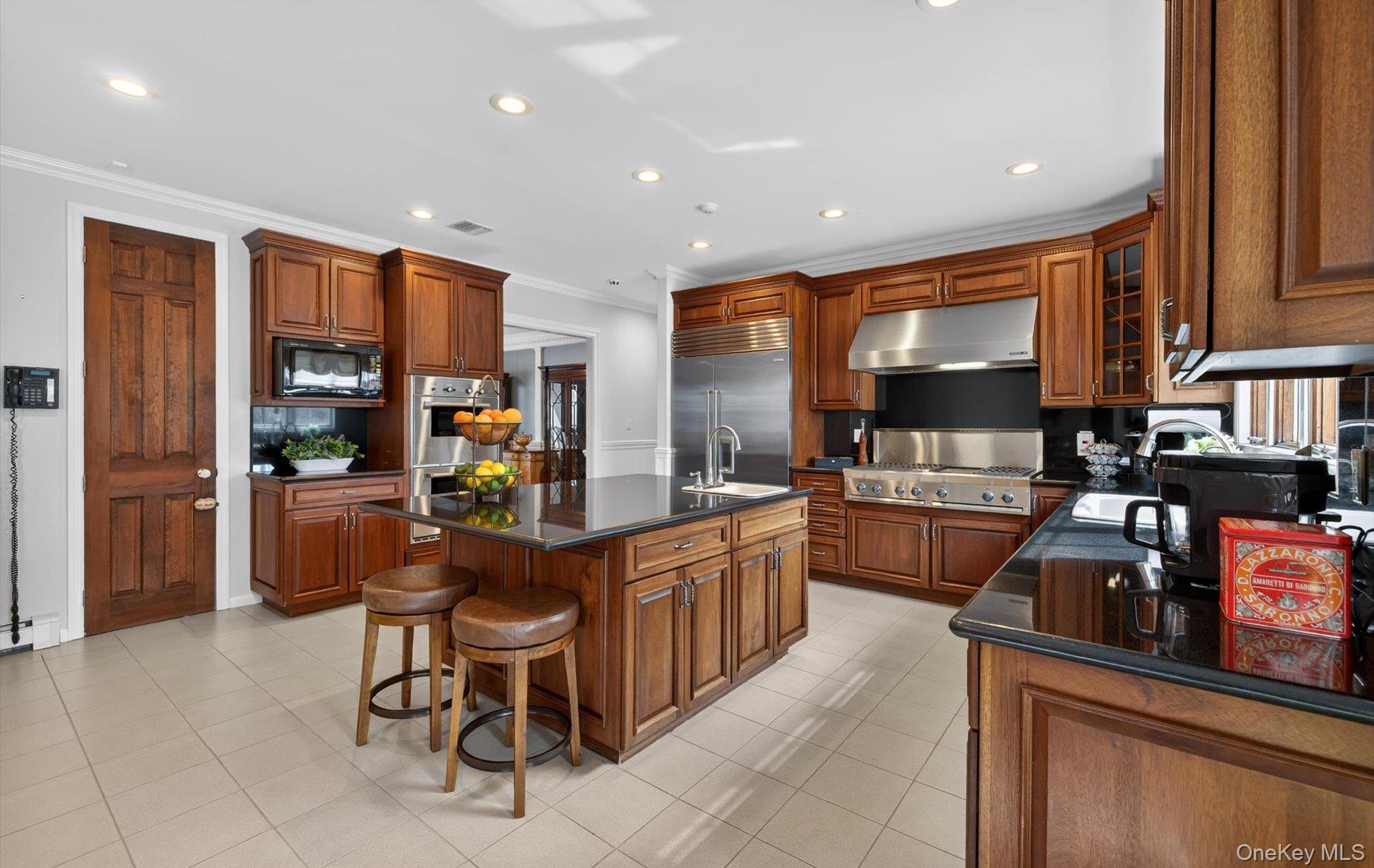 #11 photo, 301 Berry Hill Road, Oyster Bay Cove , NY 11791