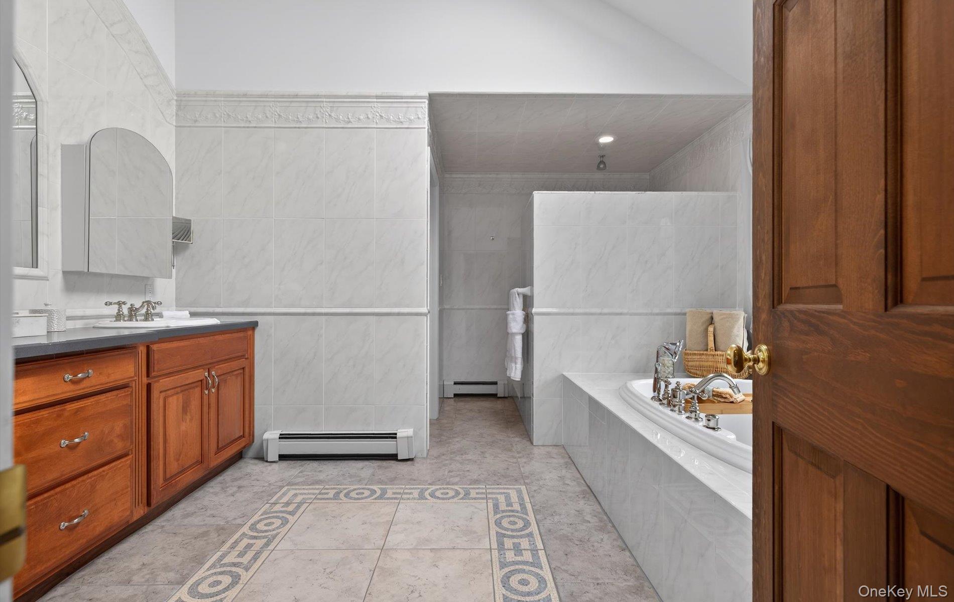 #20 photo, 301 Berry Hill Road, Oyster Bay Cove , NY 11791