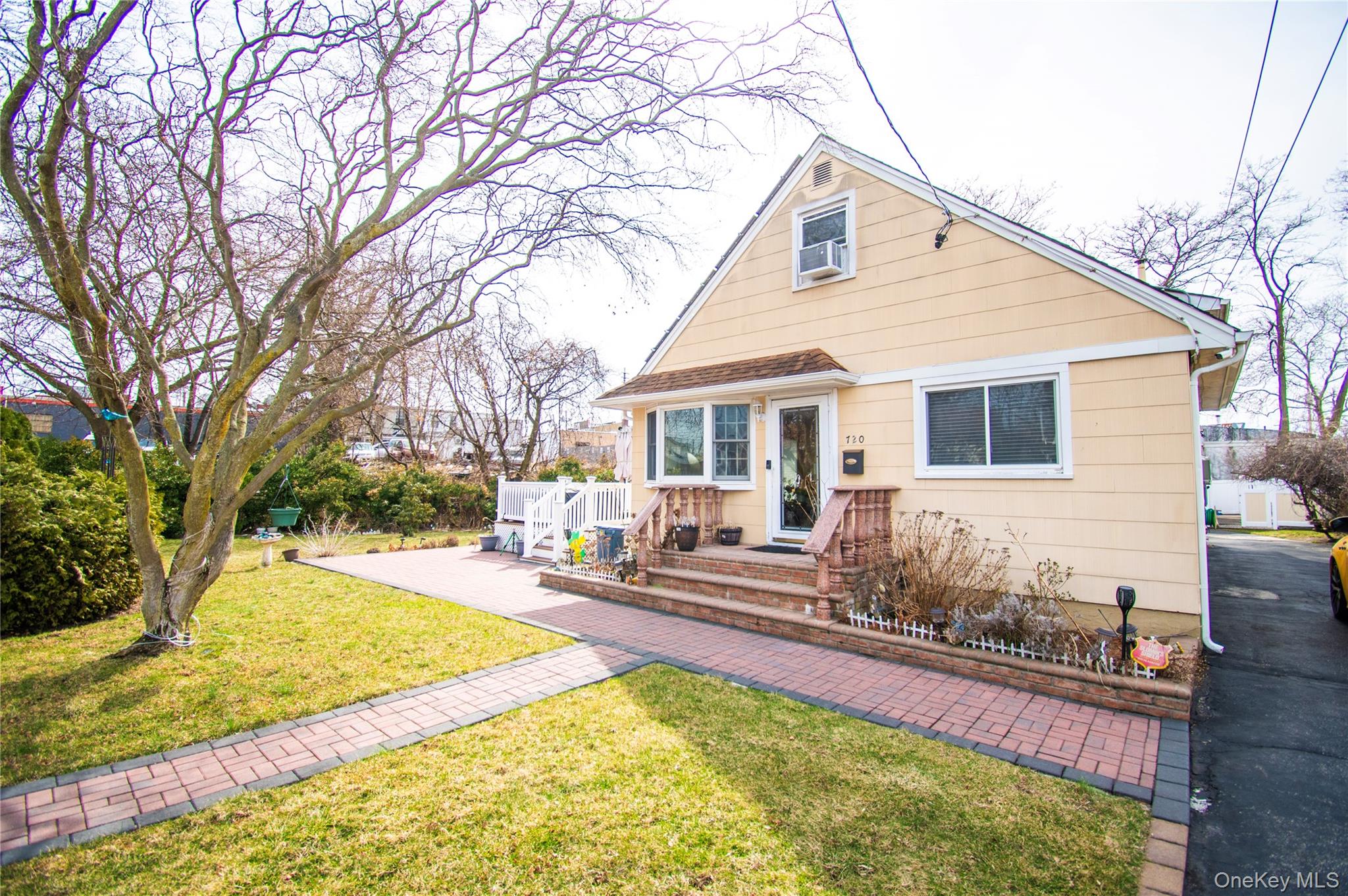 #3 photo, 720 New York Avenue, नासाउ काउंटी Baldwin , NY 11510