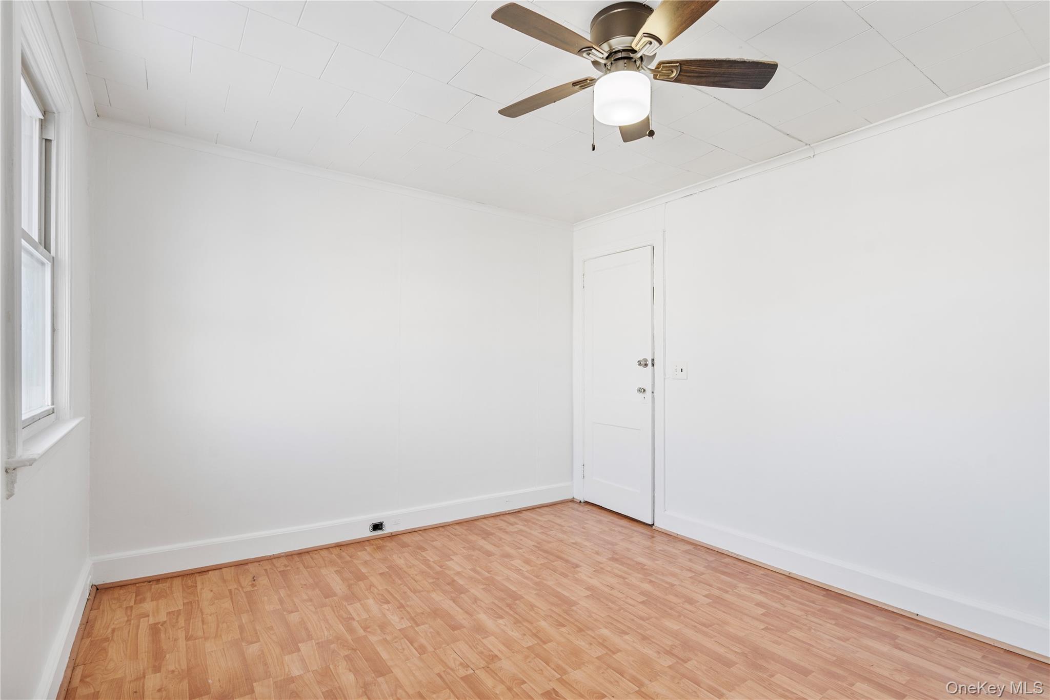 #16 photo, 12310 25th Road, Flushing , NY 11354