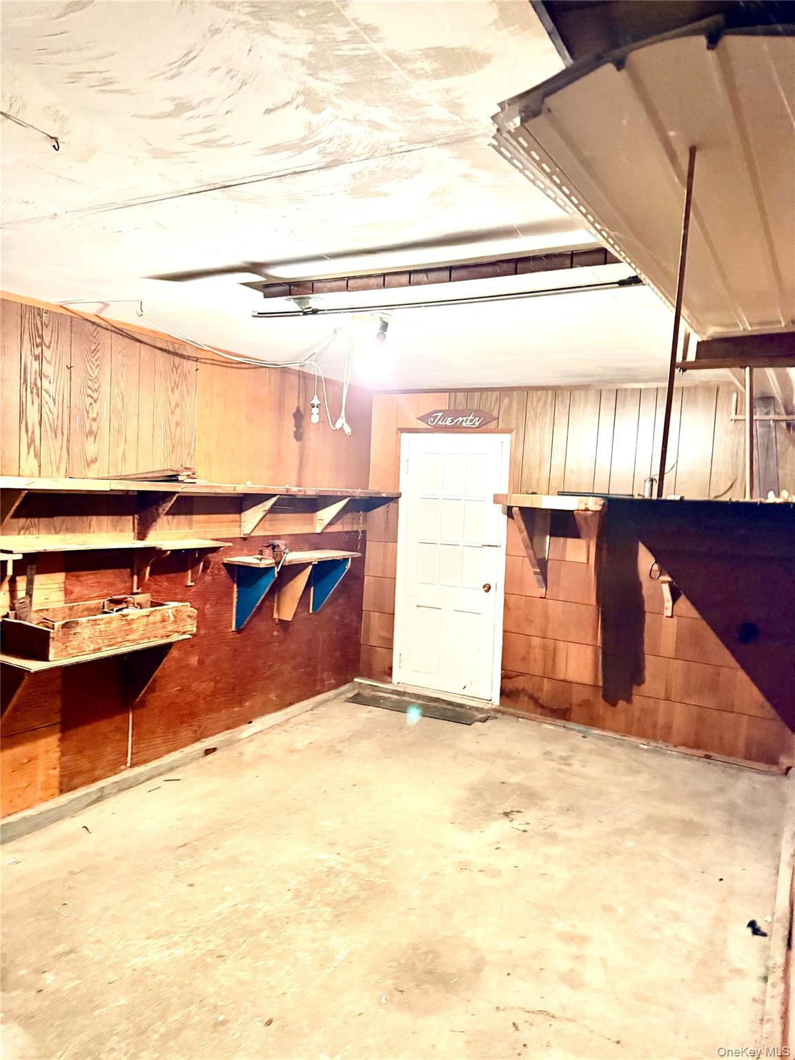 #14 photo, 20 Catherine Drive, Саффолк ‖ Selden , NY 11784