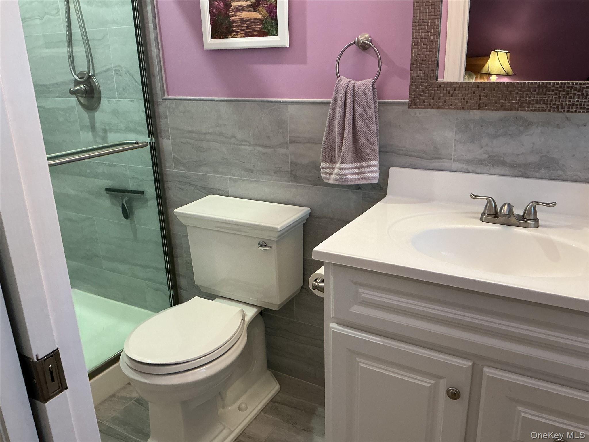 #10 photo, 207 Woodbridge Drive, Ridge , NY 11961