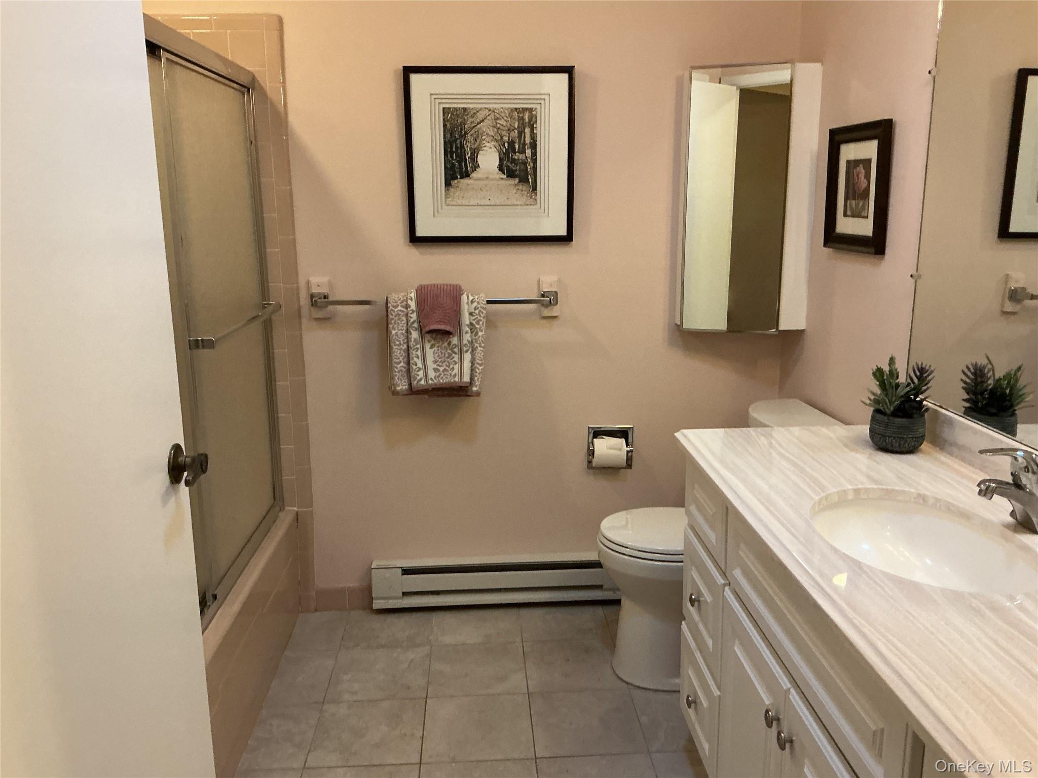 #17 photo, 207 Woodbridge Drive, Ridge , NY 11961