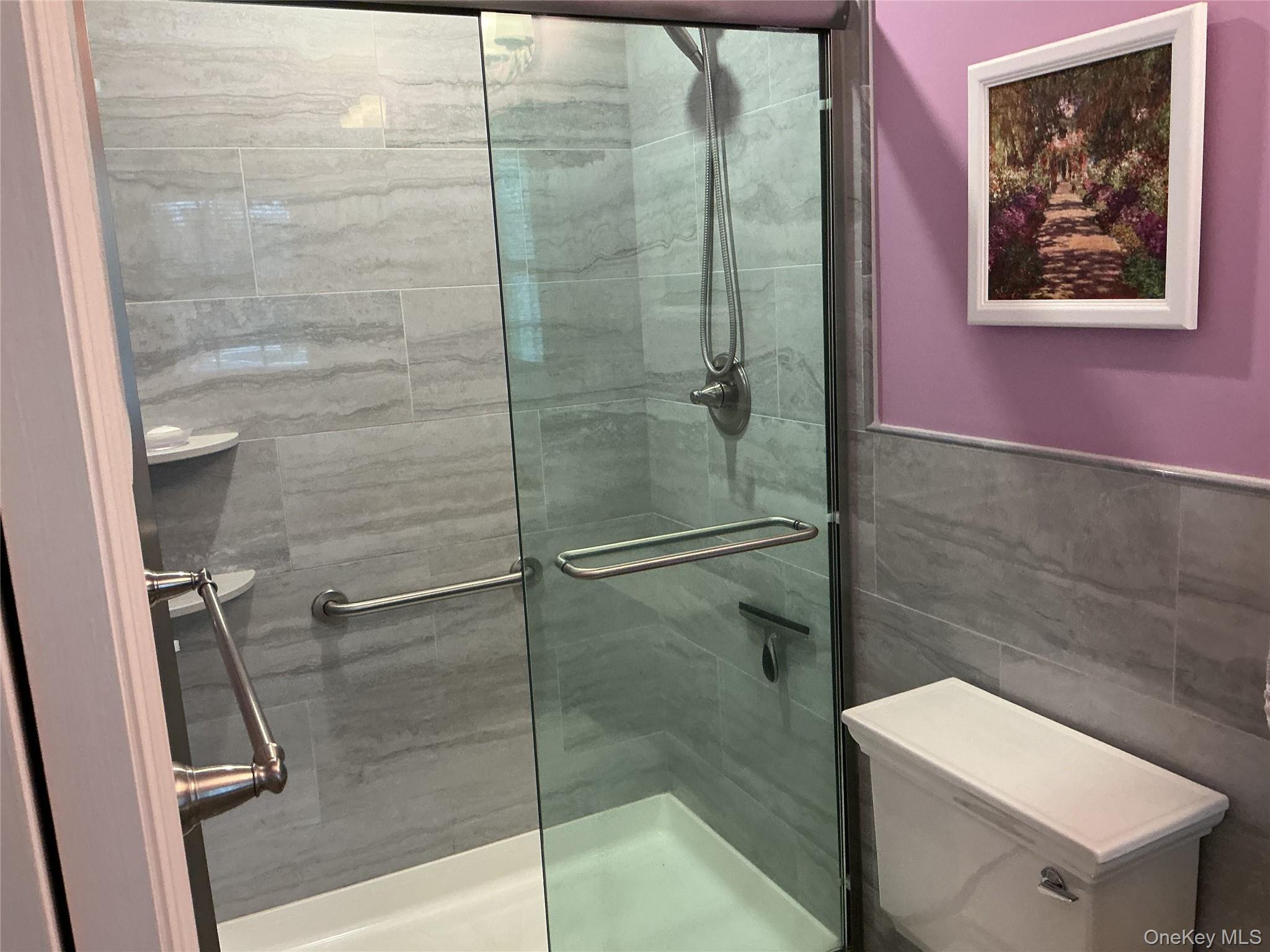 #9 photo, 207 Woodbridge Drive, Ridge , NY 11961