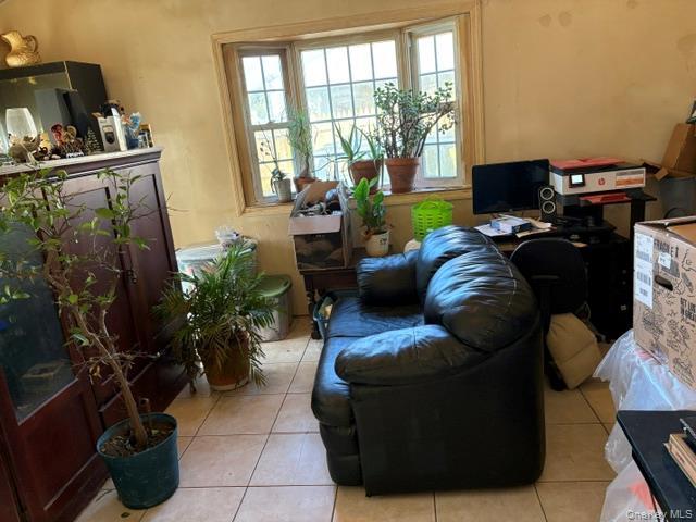 #3 photo, 1557 N Gardiner Drive, 東長島 海湾 Bay Shore , NY 11706