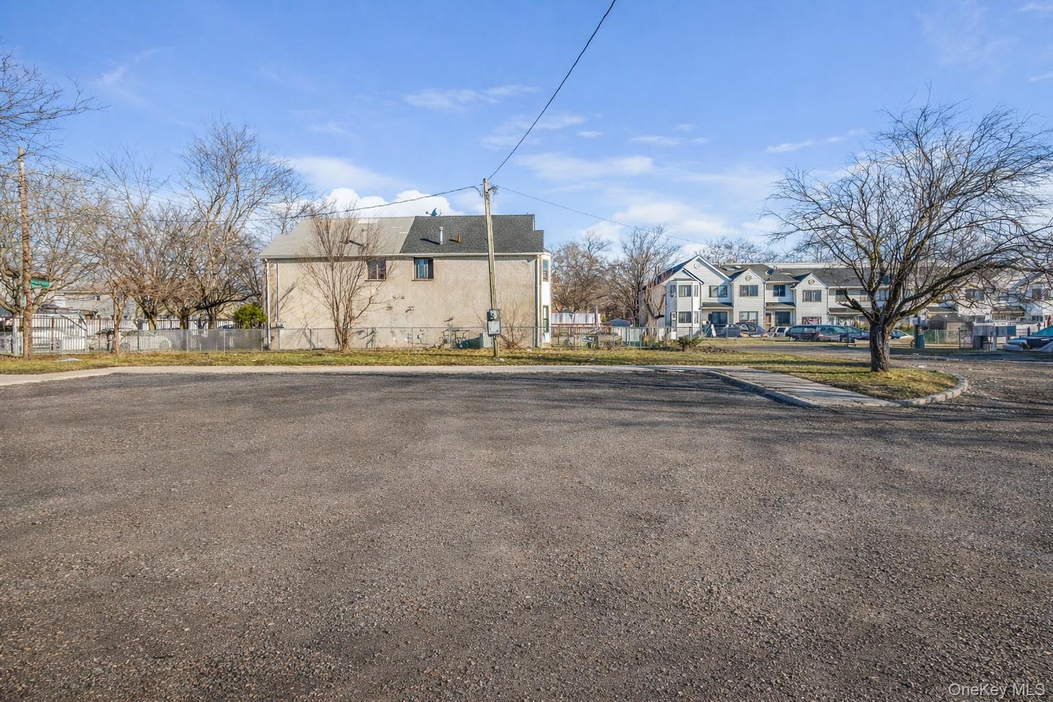 #9 photo, 327A Mersereau Avenue, 史丹顿岛 Staten Island , NY 10303