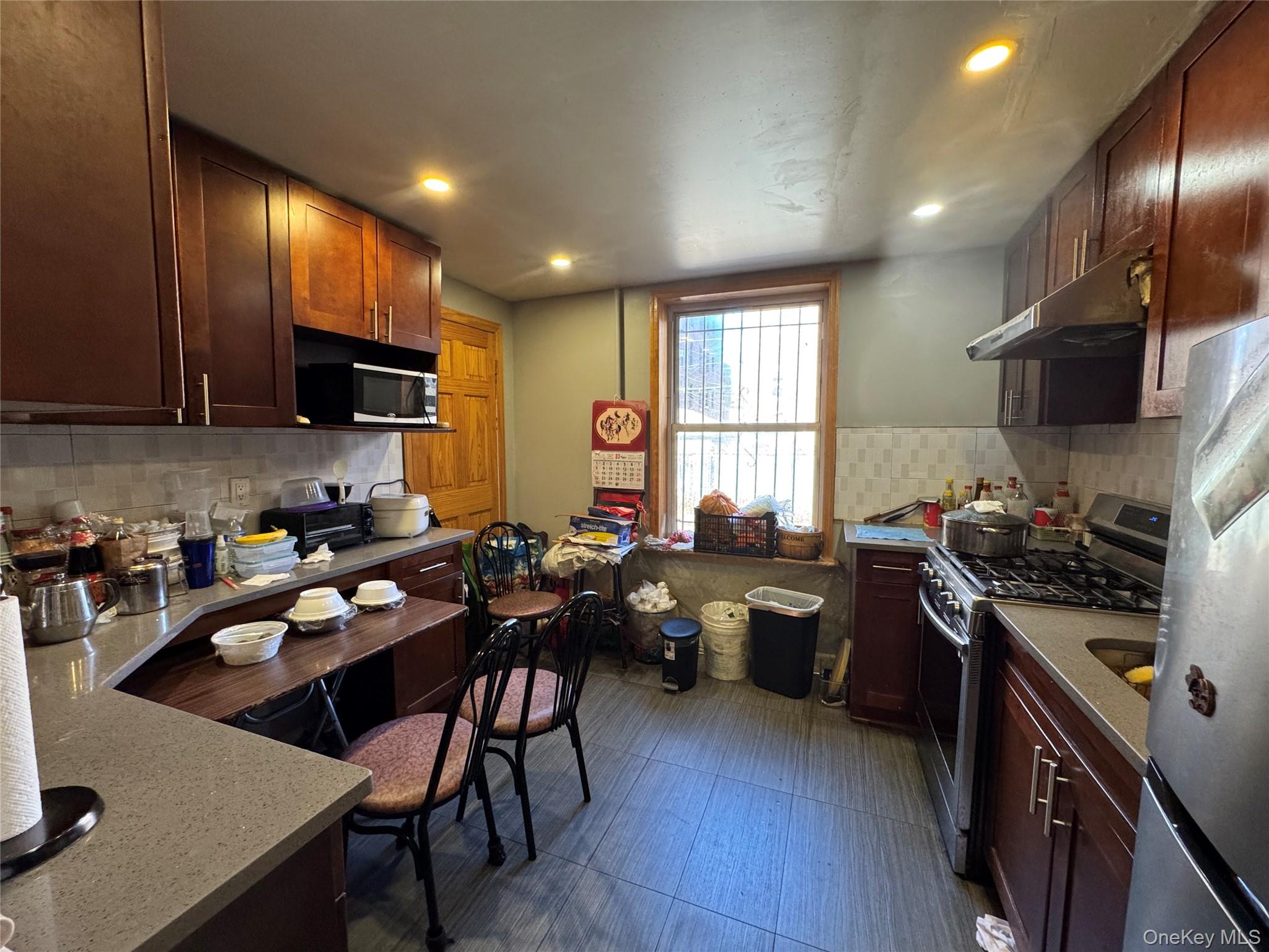 #10 photo, 4131 Hampton Street, كوينز Elmhurst , NY 11373