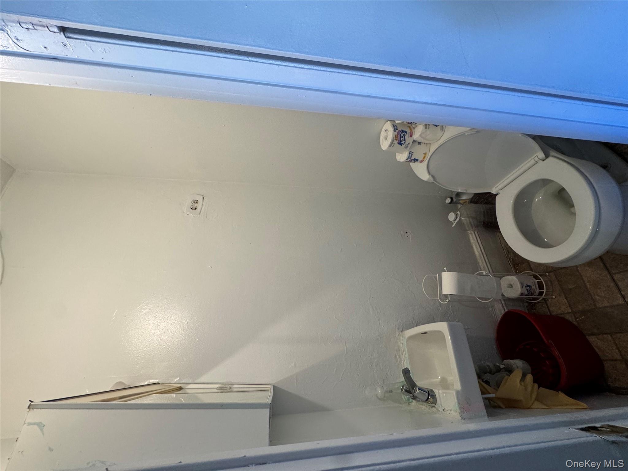 #15 photo, 4131 Hampton Street, كوينز Elmhurst , NY 11373