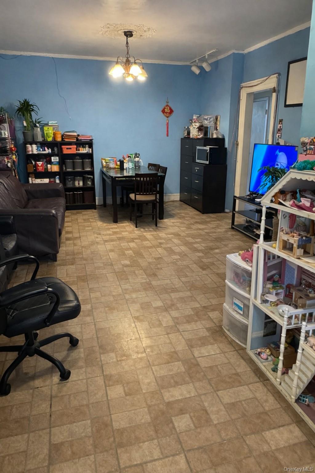 #8 photo, 4131 Hampton Street, كوينز Elmhurst , NY 11373