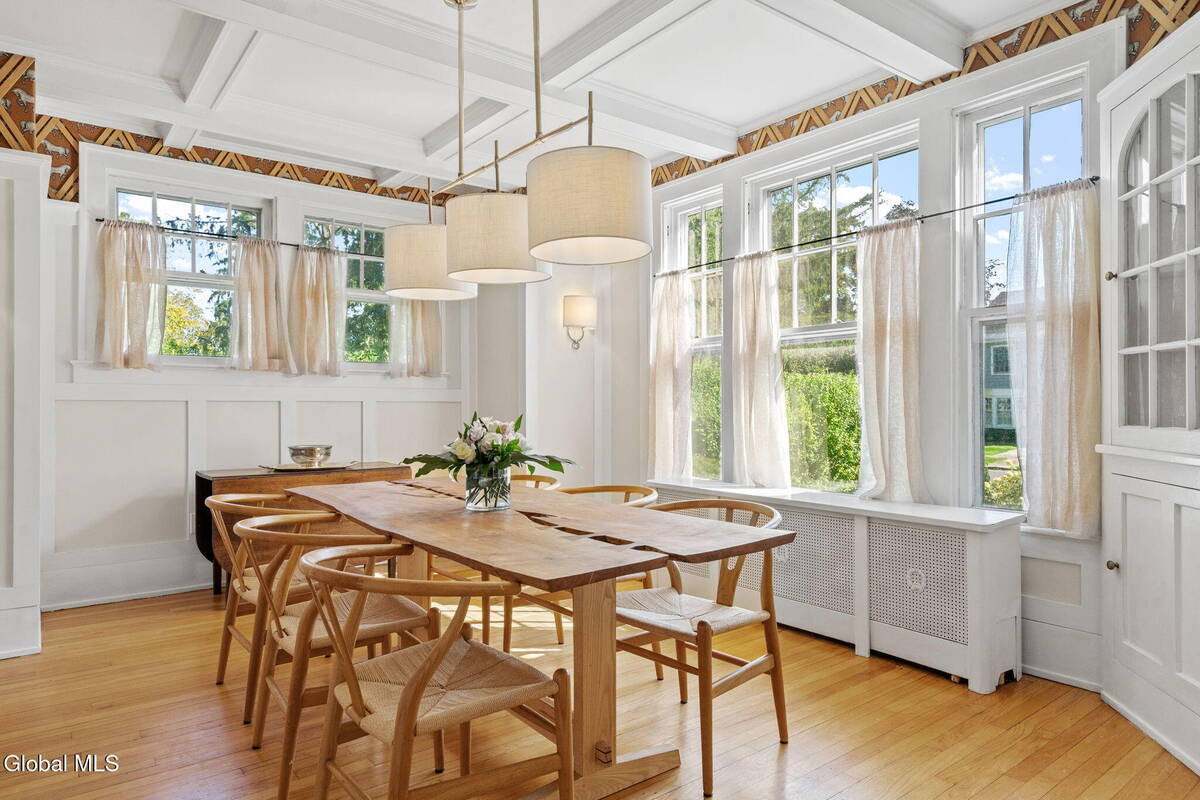 #12 photo, 39 Fifth Avenue, 紐約州 Saratoga Springs , NY 12866