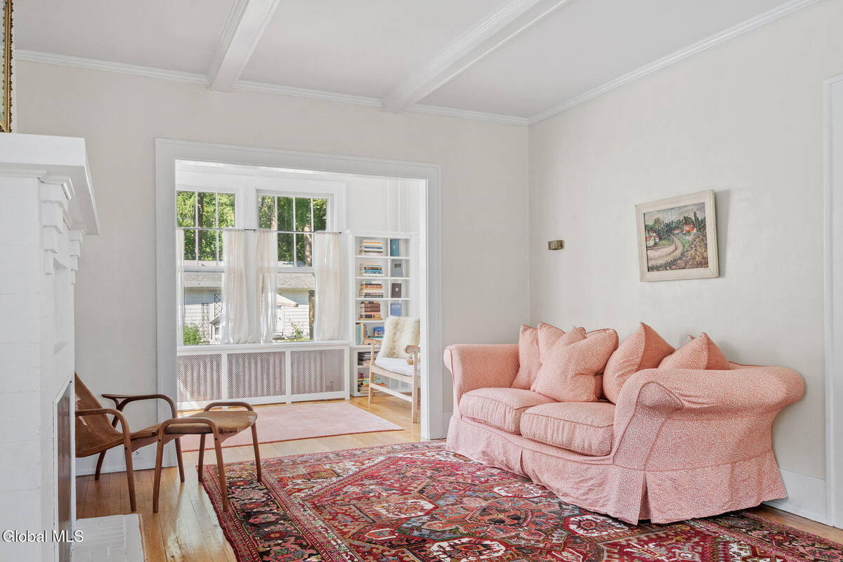 #33 photo, 39 Fifth Avenue, 紐約州 Saratoga Springs , NY 12866