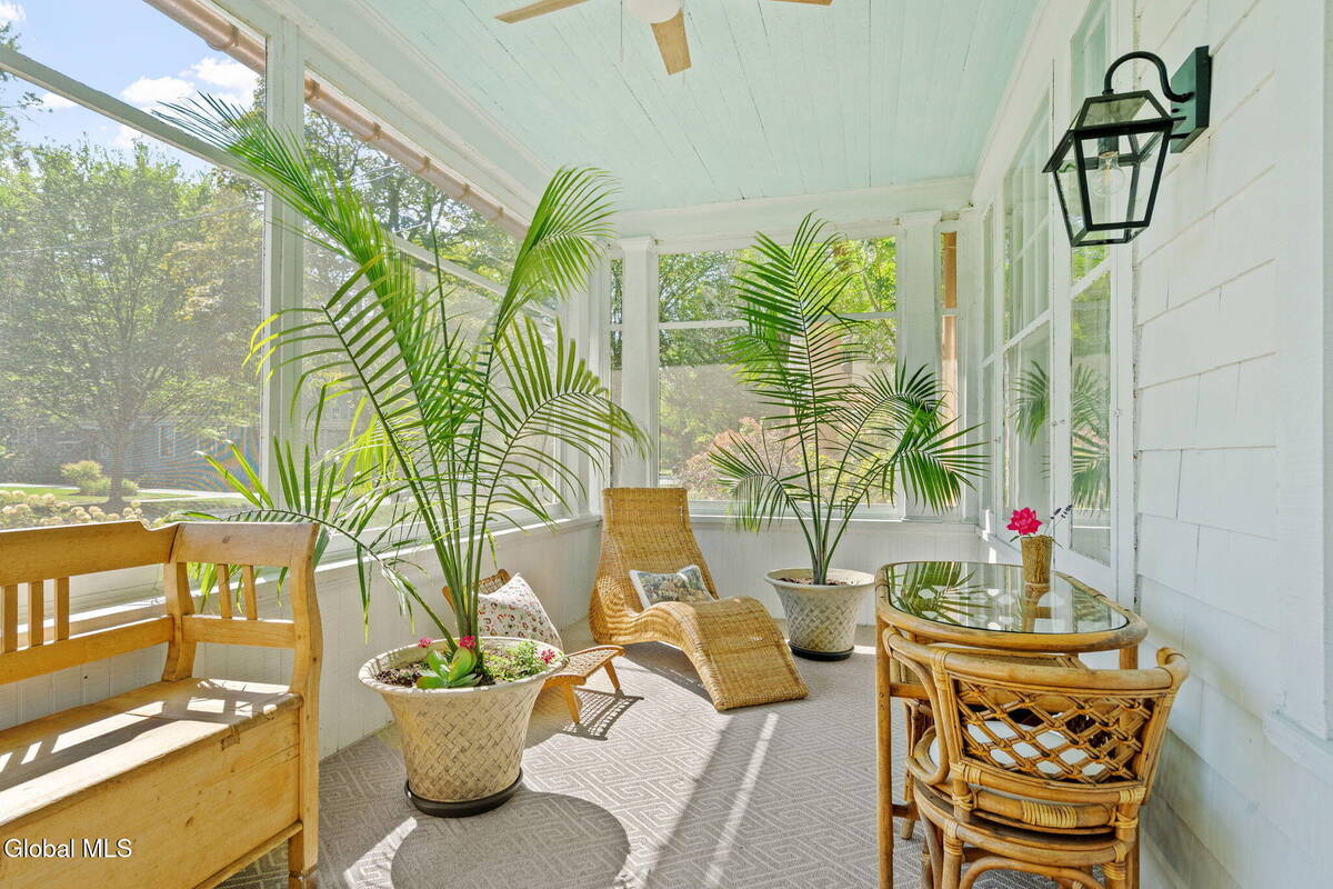 #4 photo, 39 Fifth Avenue, 紐約州 Saratoga Springs , NY 12866