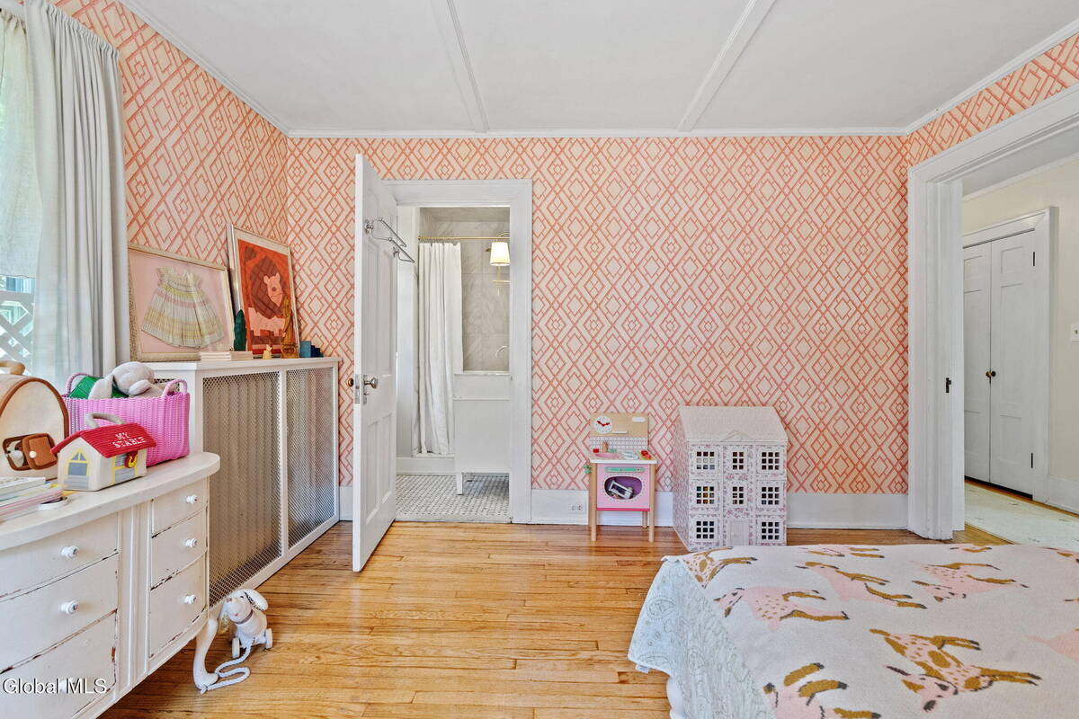 #56 photo, 39 Fifth Avenue, 紐約州 Saratoga Springs , NY 12866